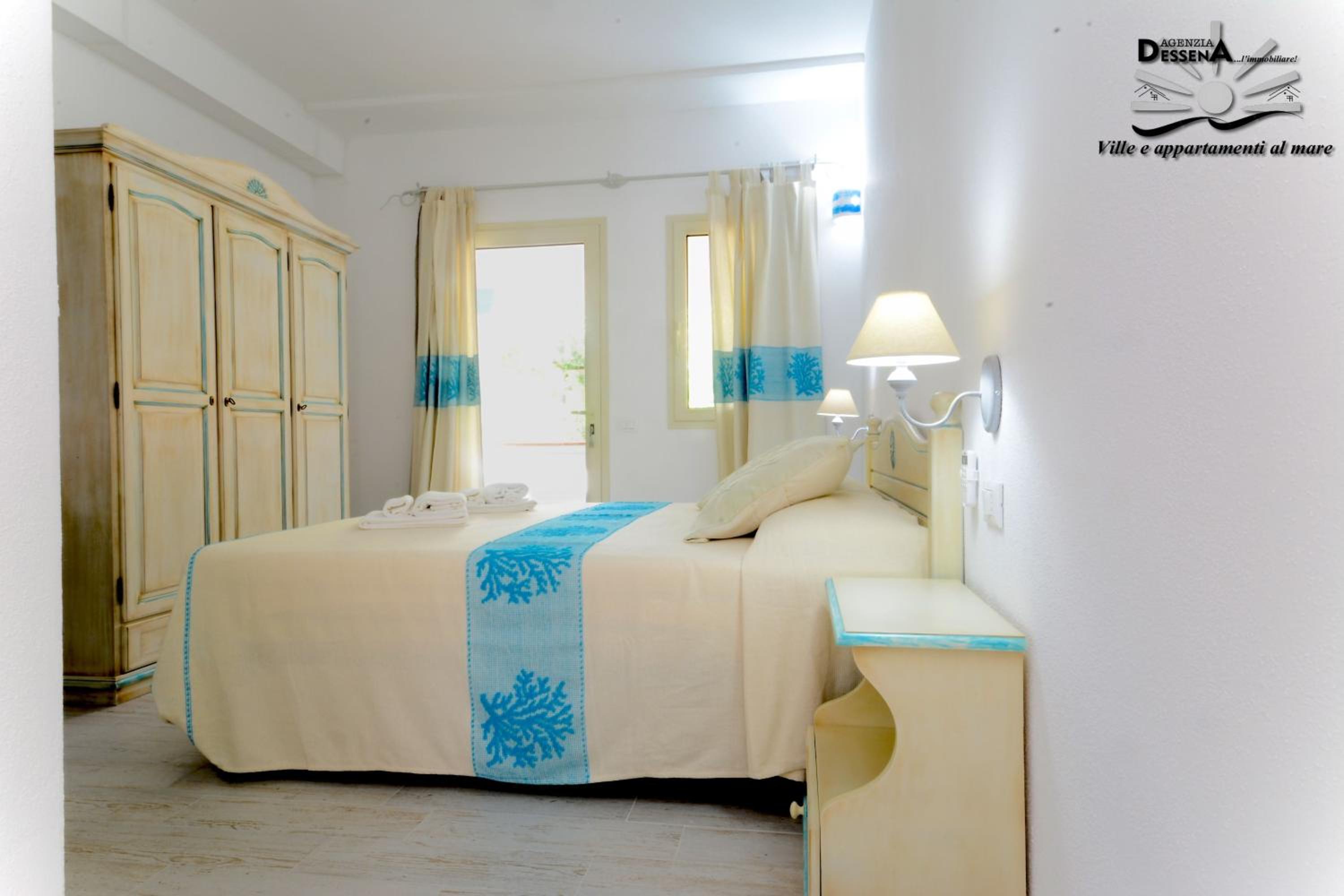 Large Double Room - Photo 10