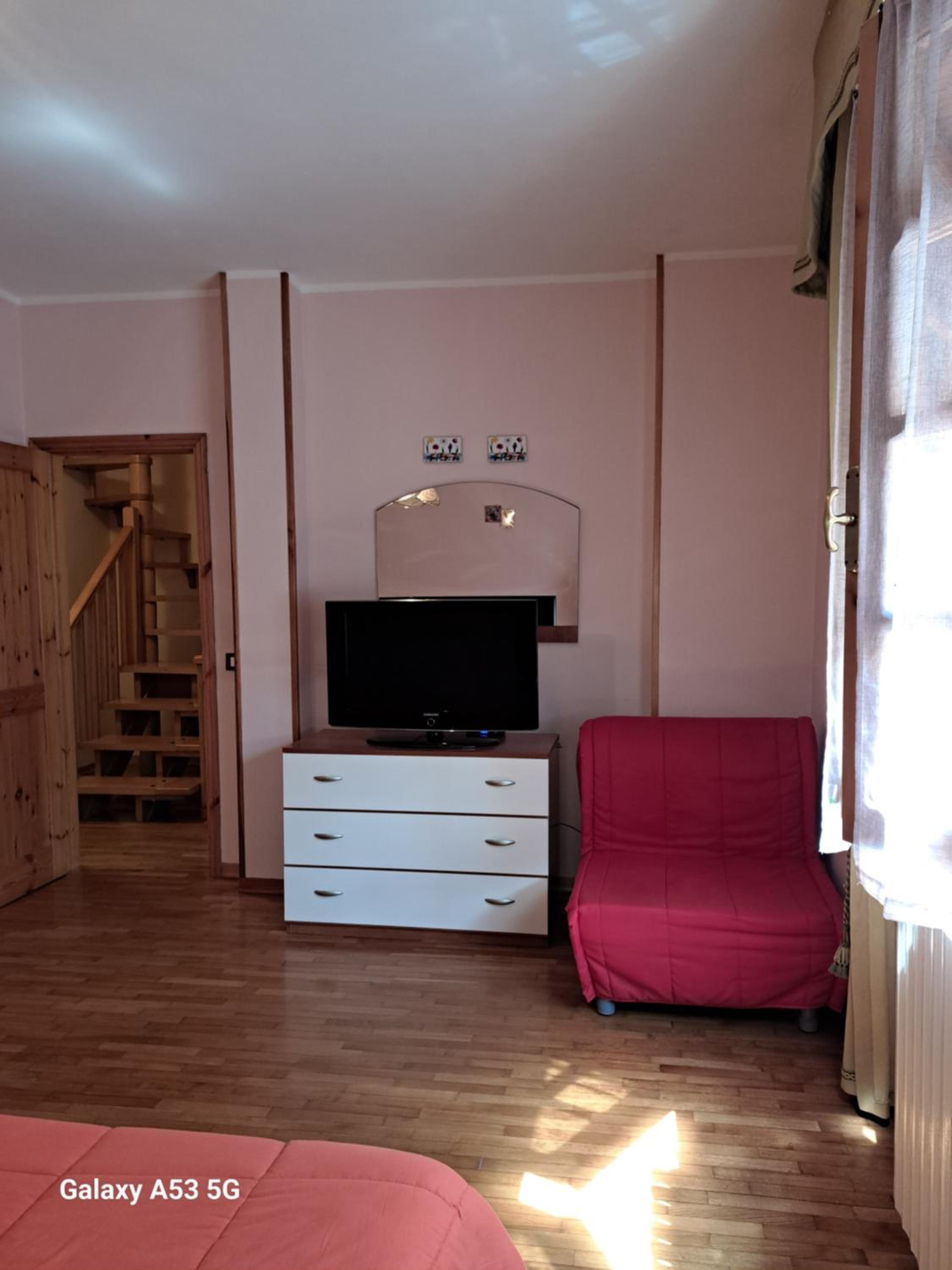 Large Double Room photo 1