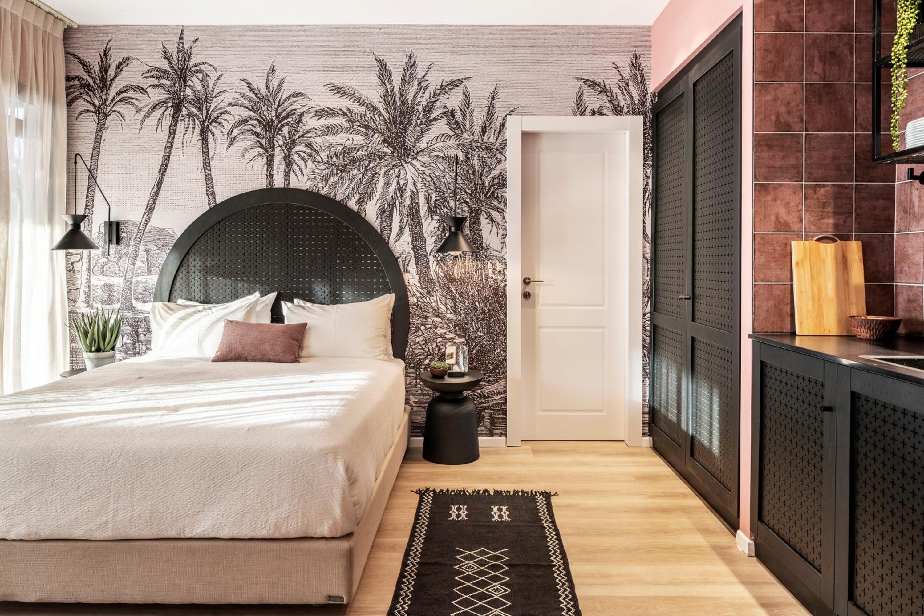 Studio Apartment with Terrace and Plunge Pool - Photo 20