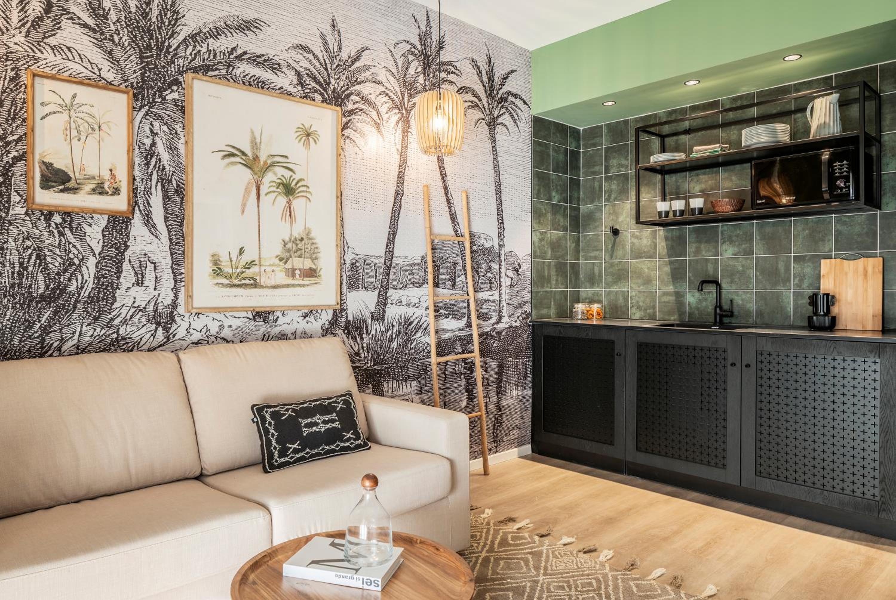 Studio Apartment with Terrace and Plunge Pool - Photo 18