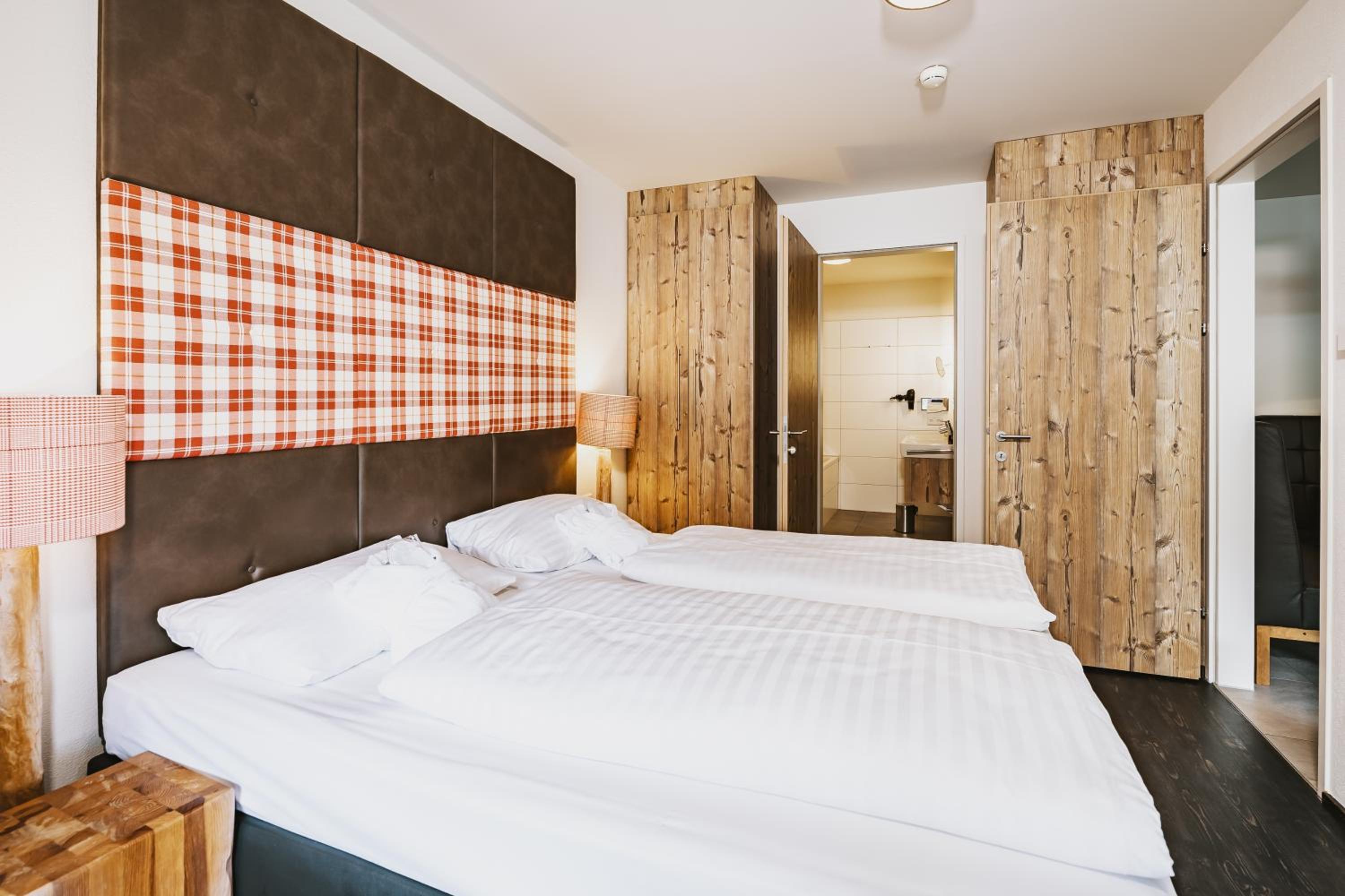One-Bedroom Suite photo 2