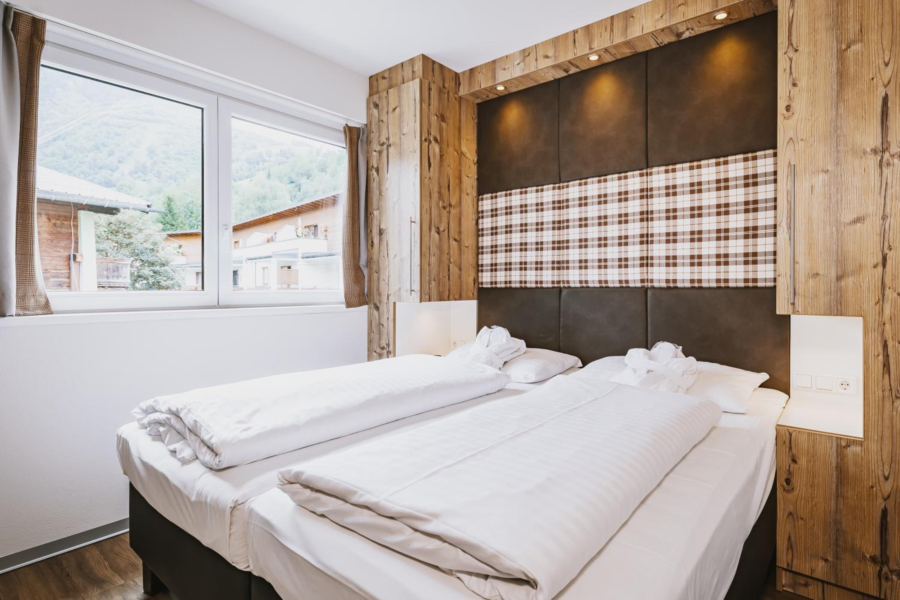 Three-Bedroom Suite photo 1