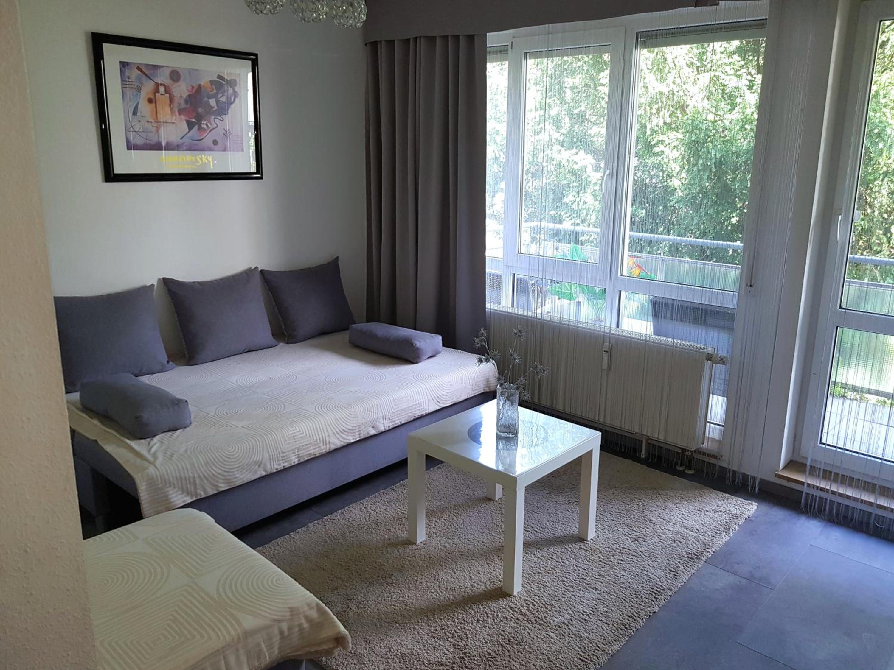 One-Bedroom Apartment photo 1