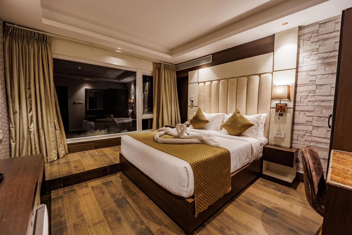 Deluxe Room - Photo 3