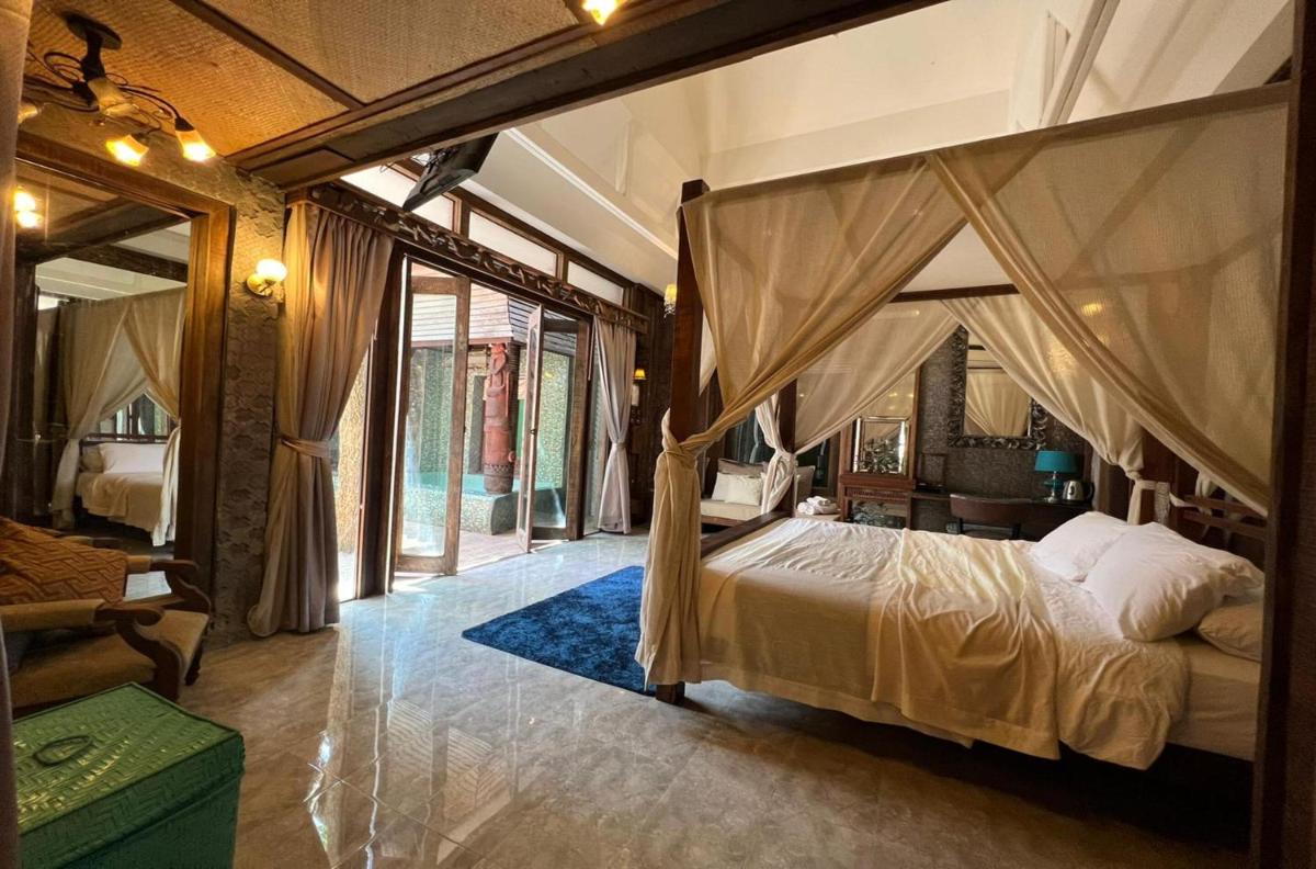 Villa with Private Pool photo 2
