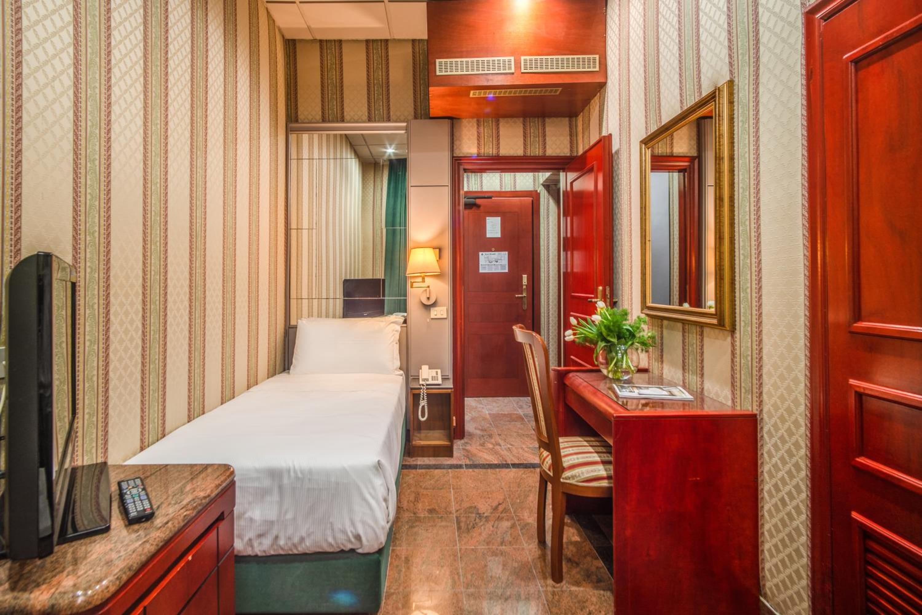 Single Room