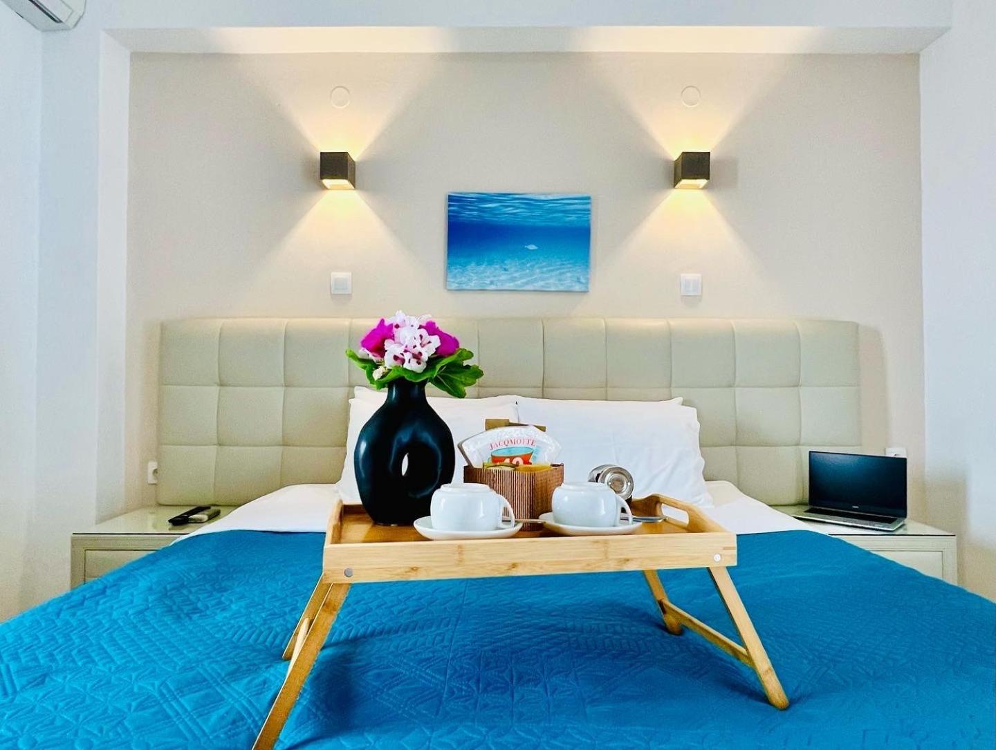 Standard Double Room - Photo 11