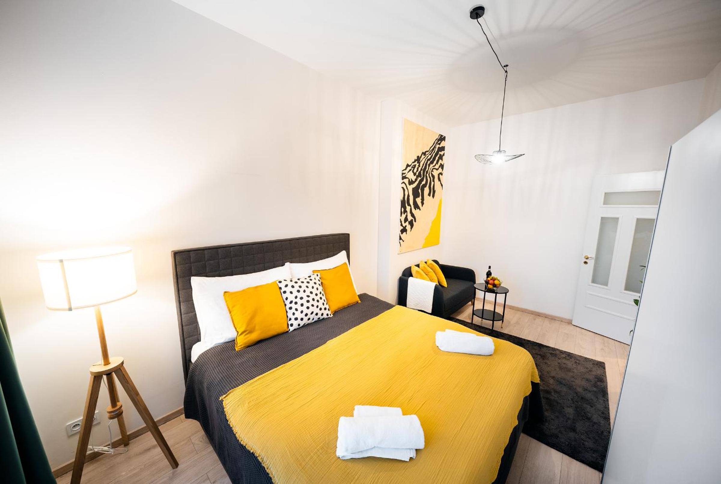 Standard Two-Bedroom Apartment thumbnail 5