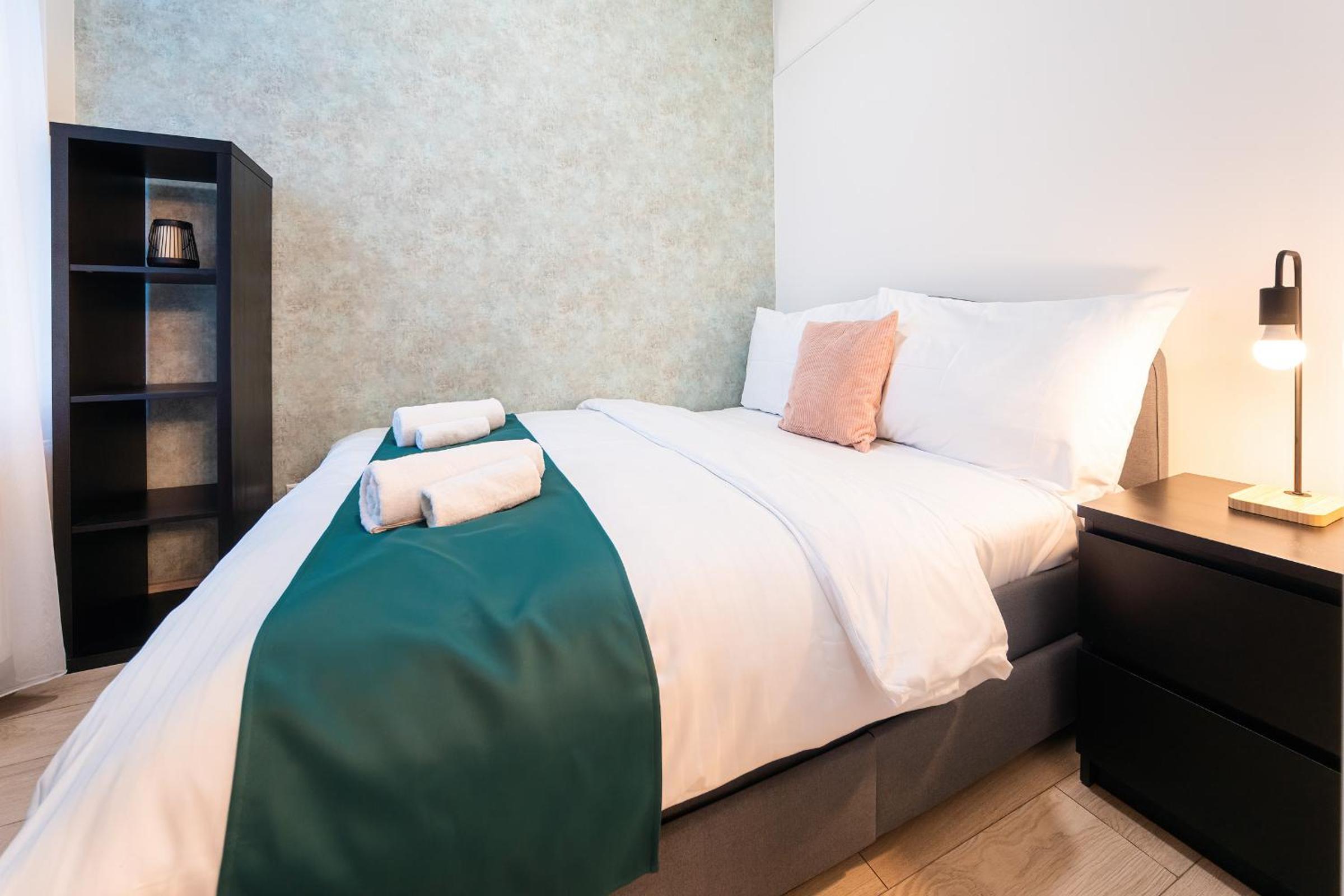 Deluxe Apartment