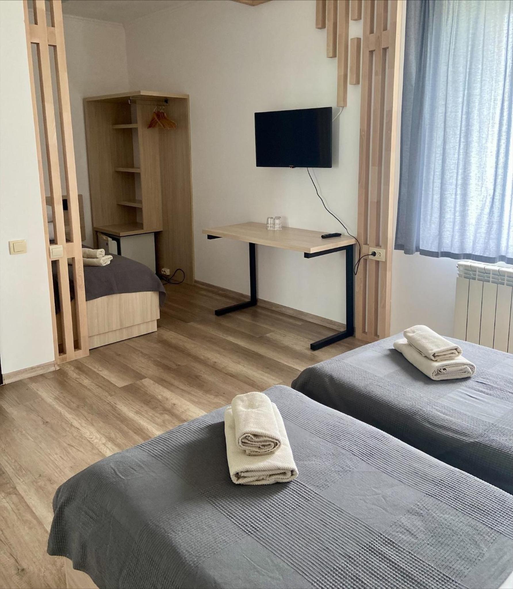 Standard Triple Room photo 3