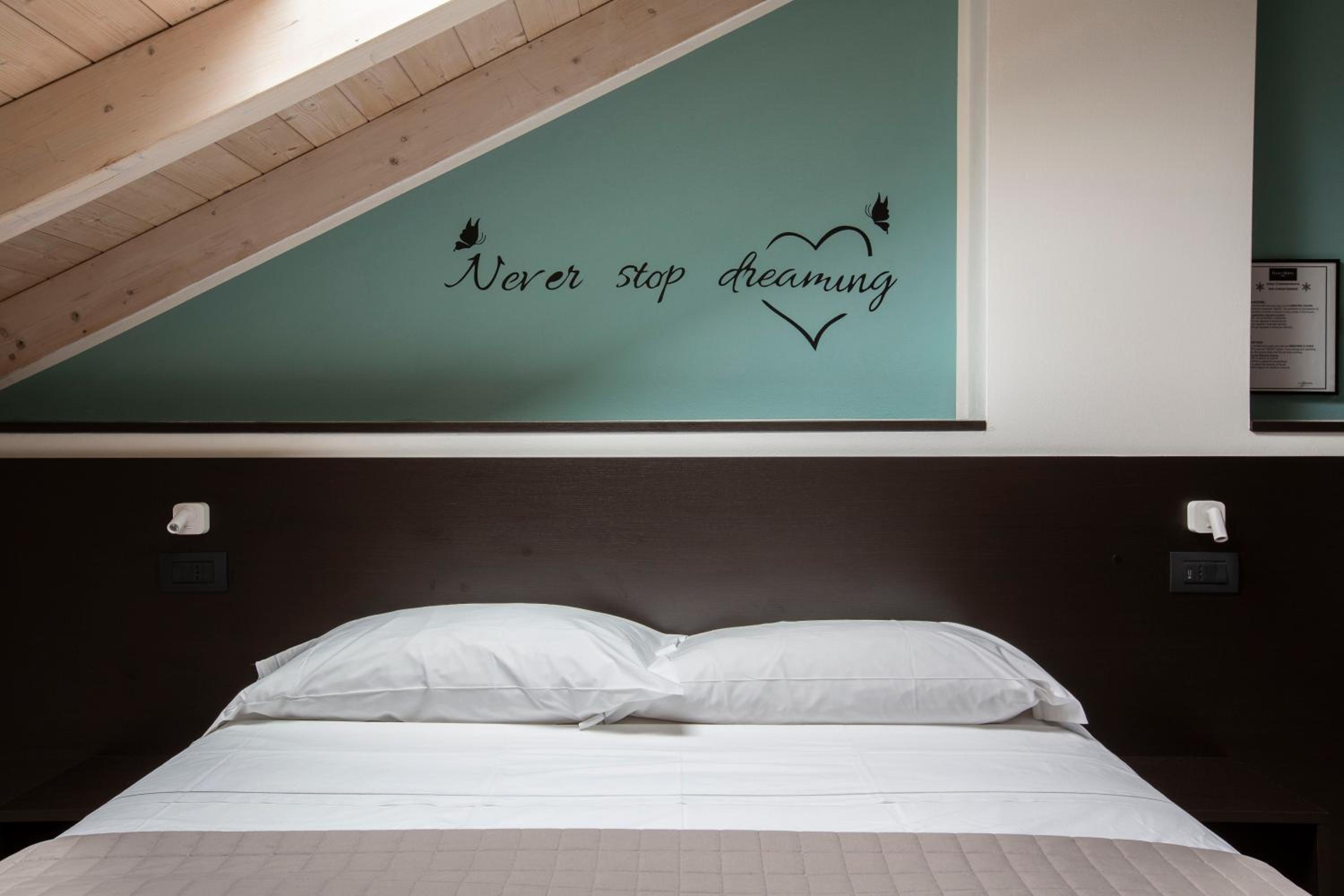 Superior Double Room - Photo 3