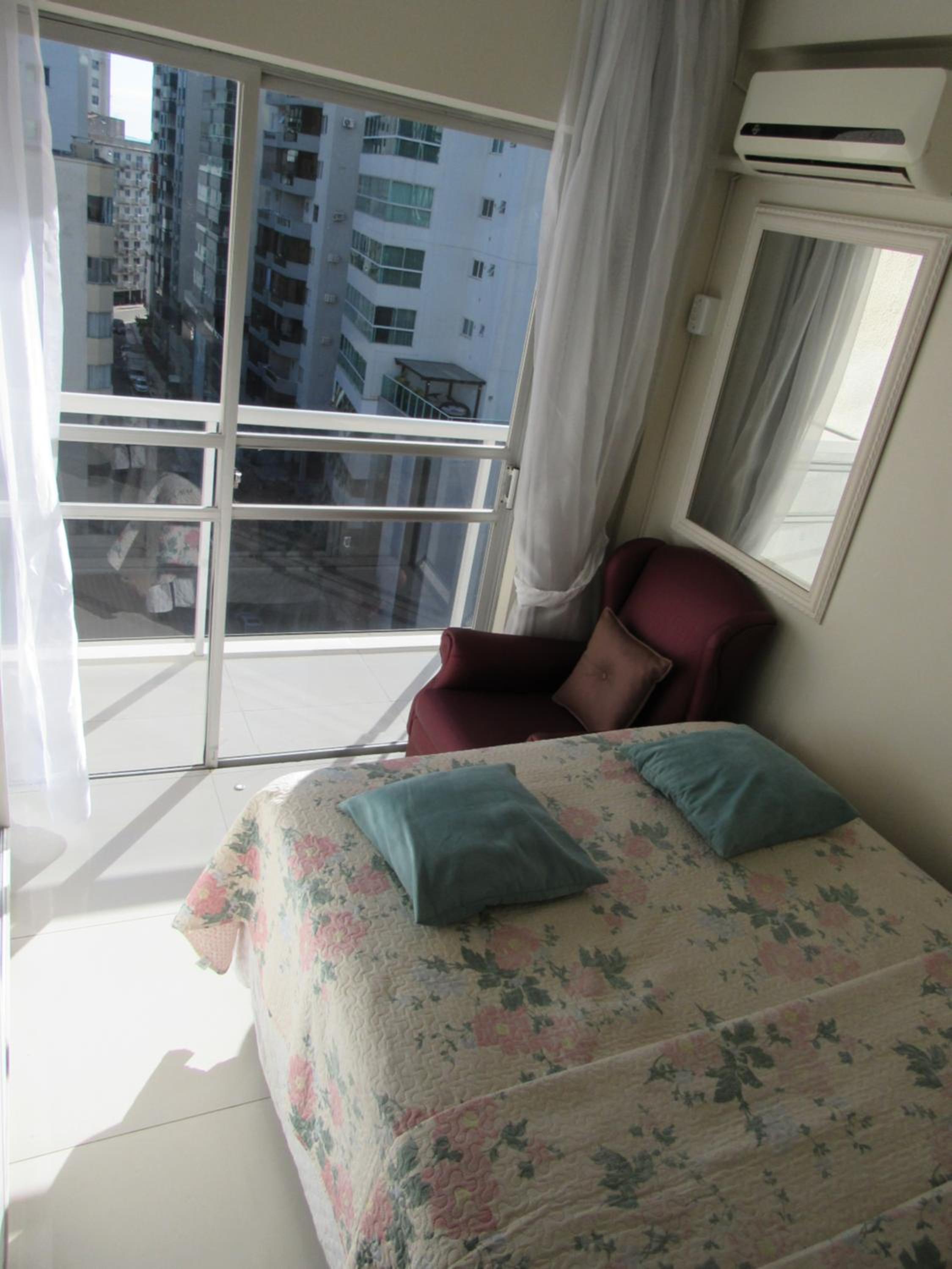 Two-Bedroom Apartment - Photo 31