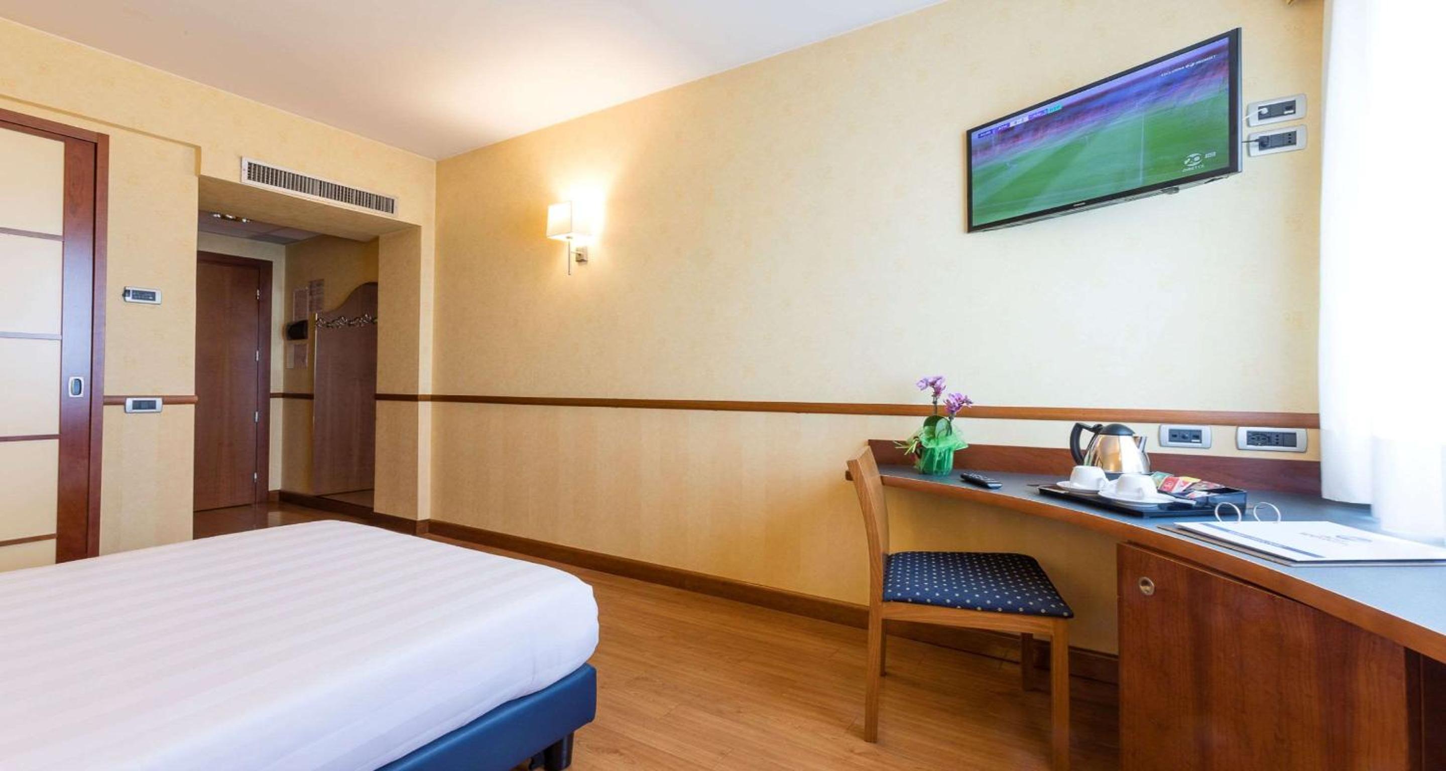 Classic Single Room - Photo 7
