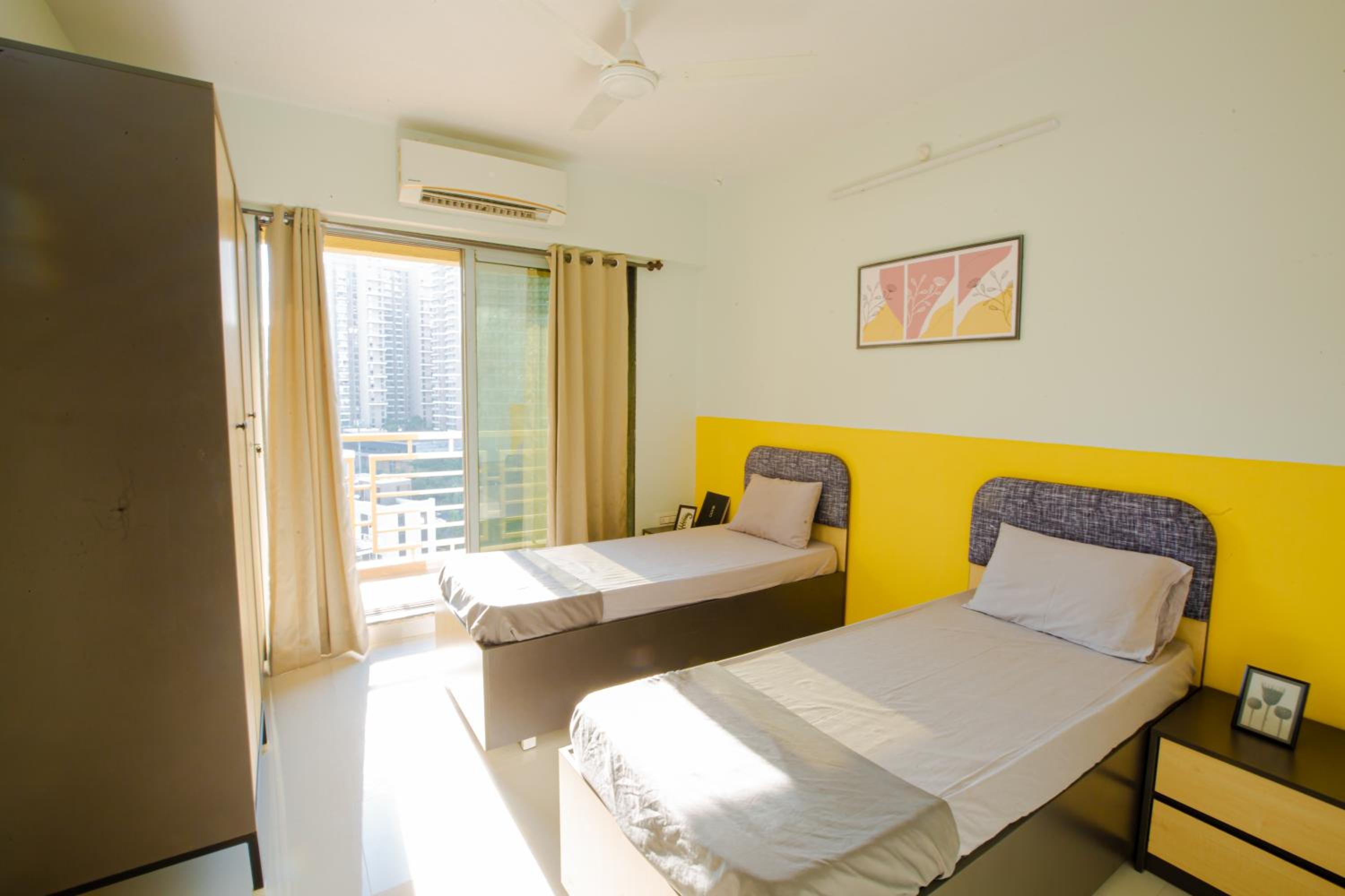 Female Dormitory Room photo 1