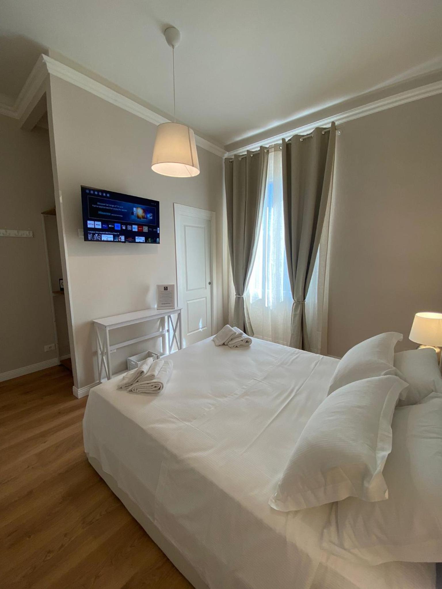 Standard Double Room photo 3