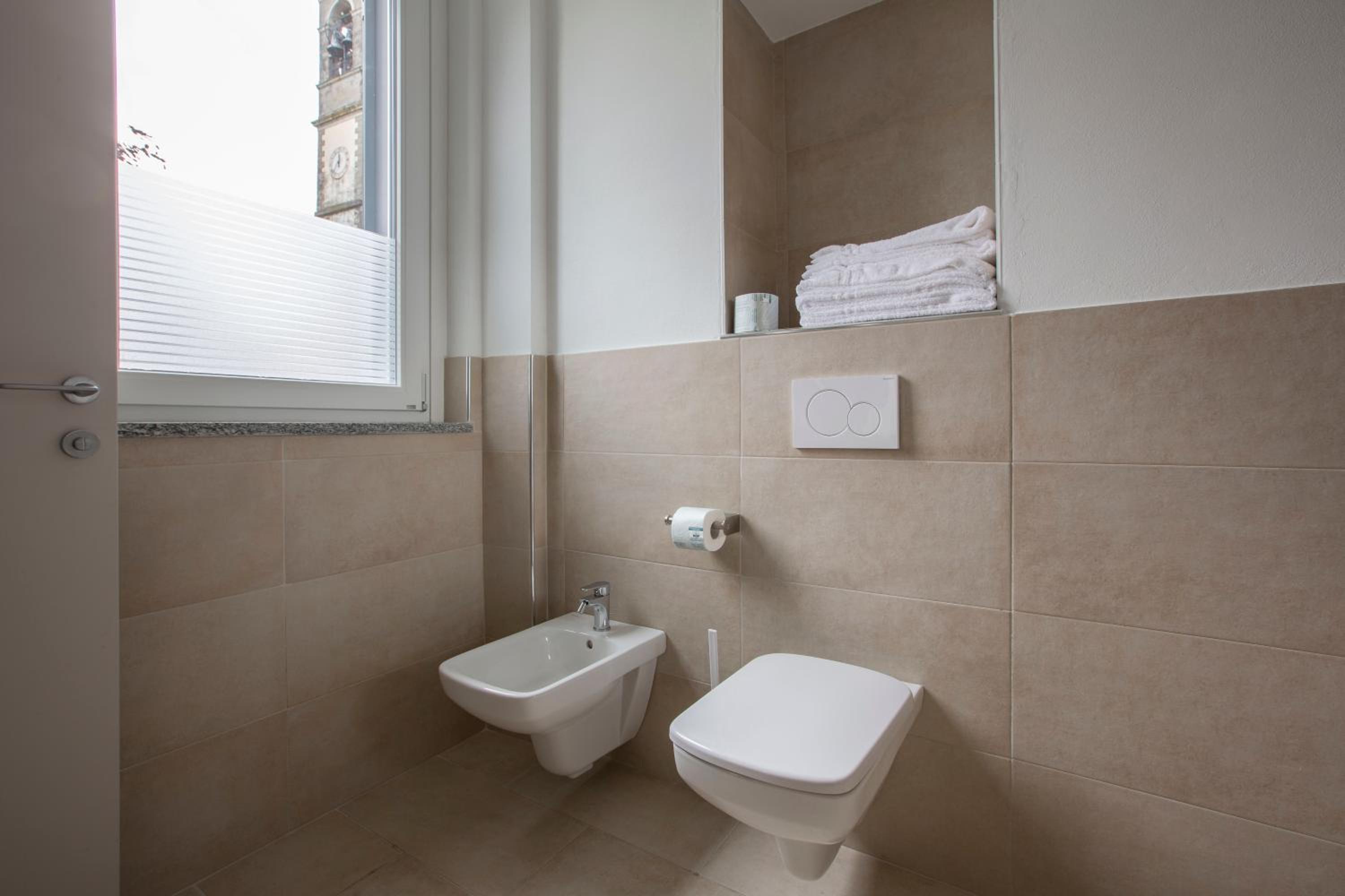 Standard Triple Room - Photo 19