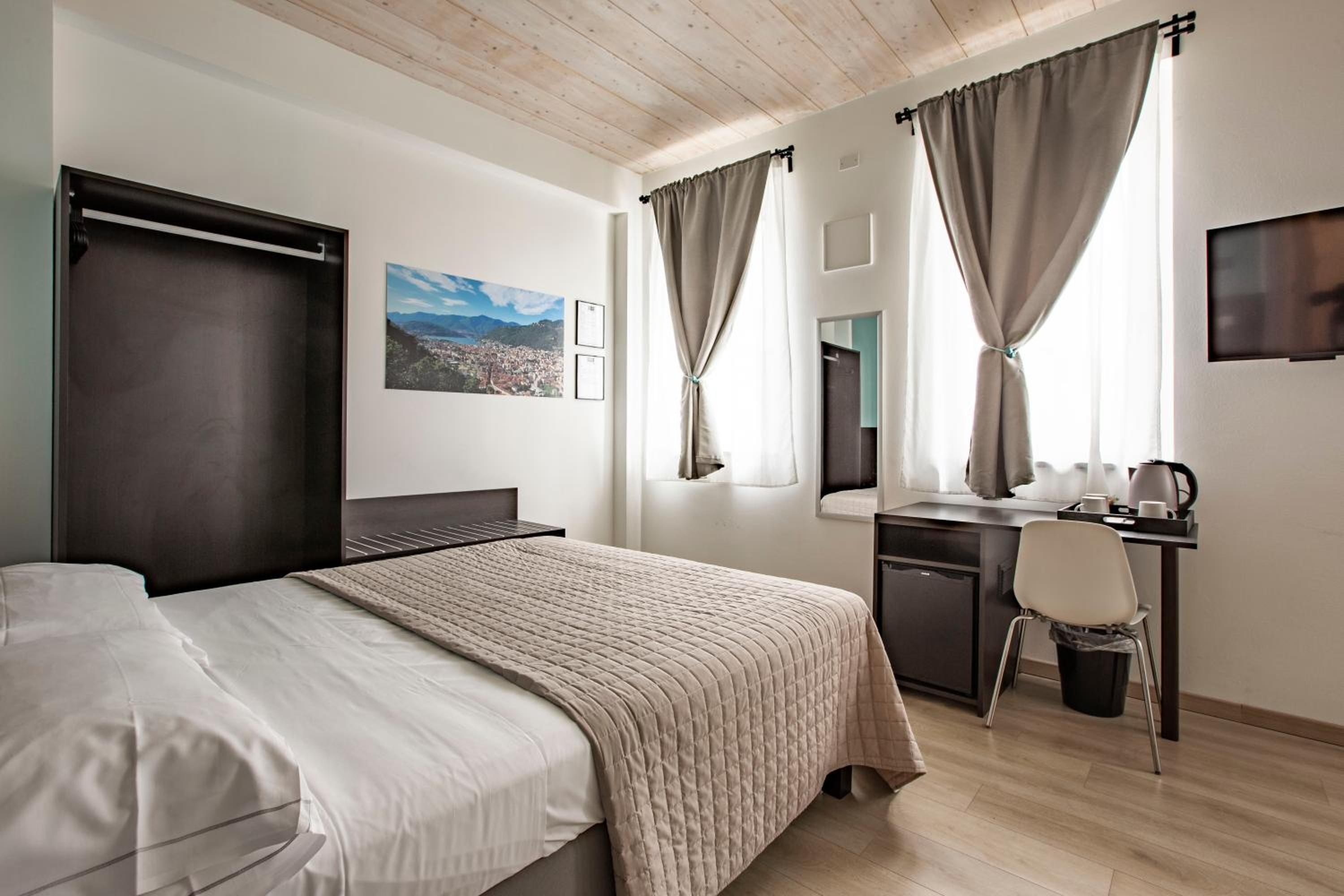 Standard Triple Room - Photo 4