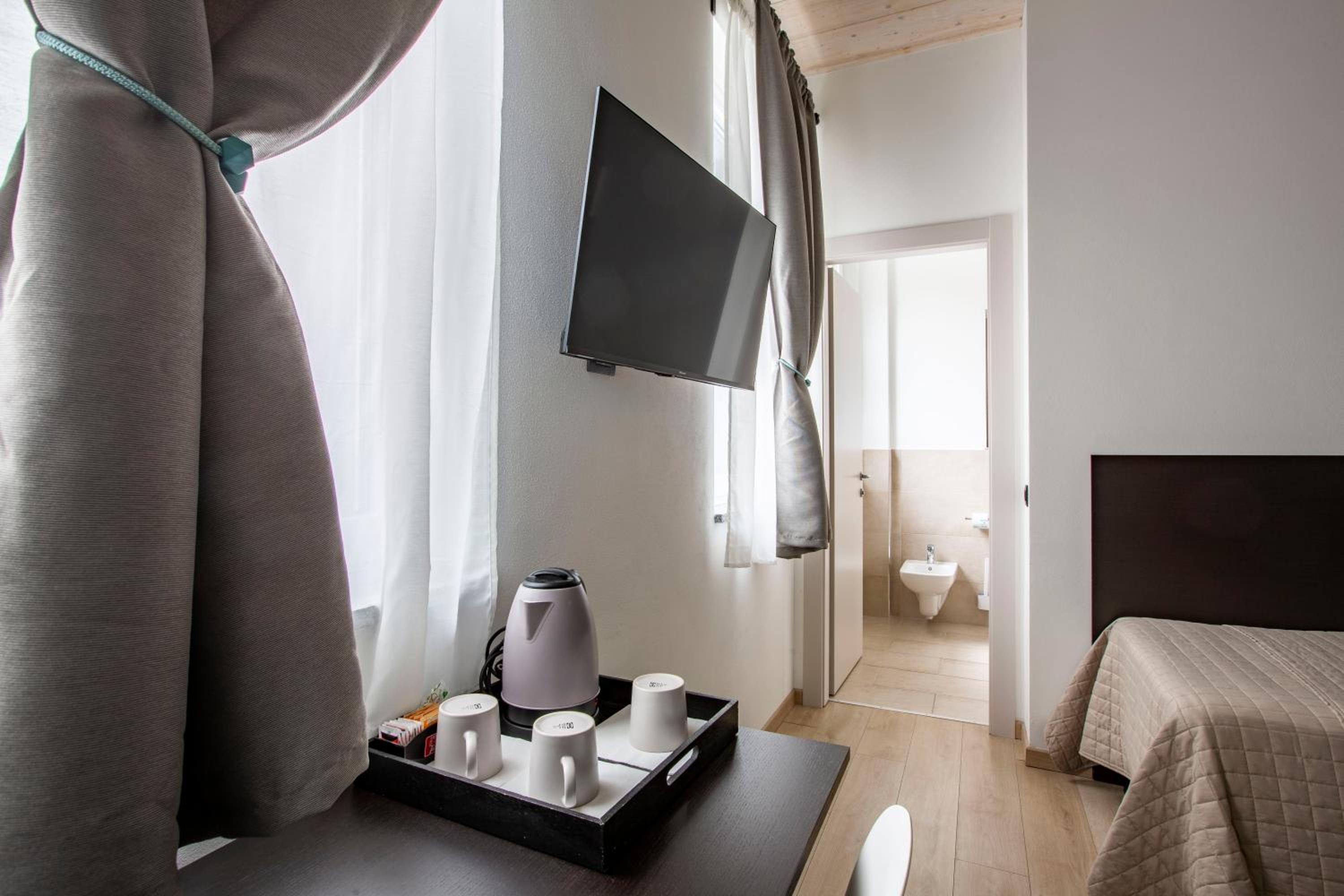 Standard Triple Room - Photo 27