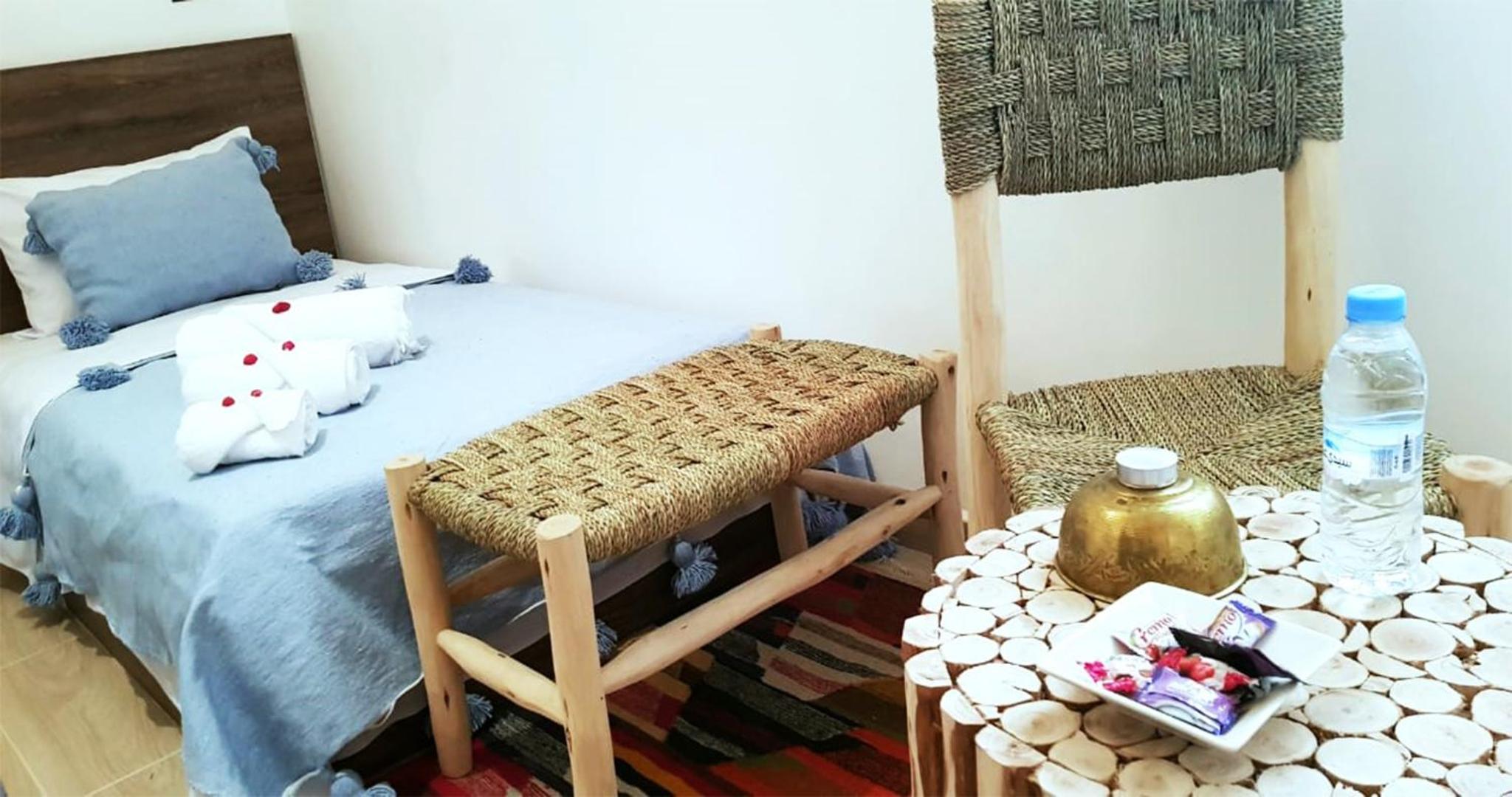 Standard Twin Room with Shared Bathroom photo 1