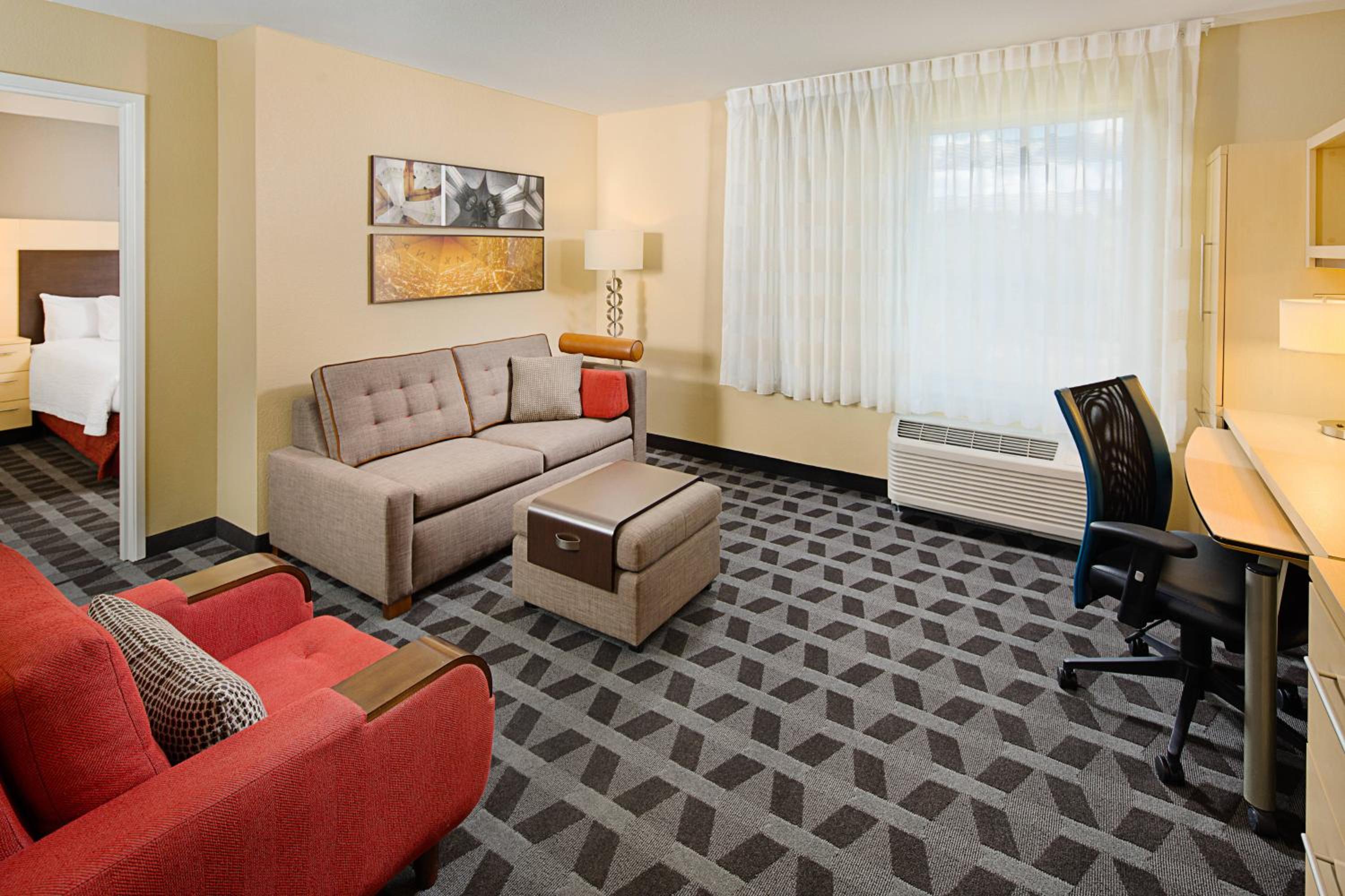 One-Bedroom Queen Suite with Sofa Bed - Photo 1