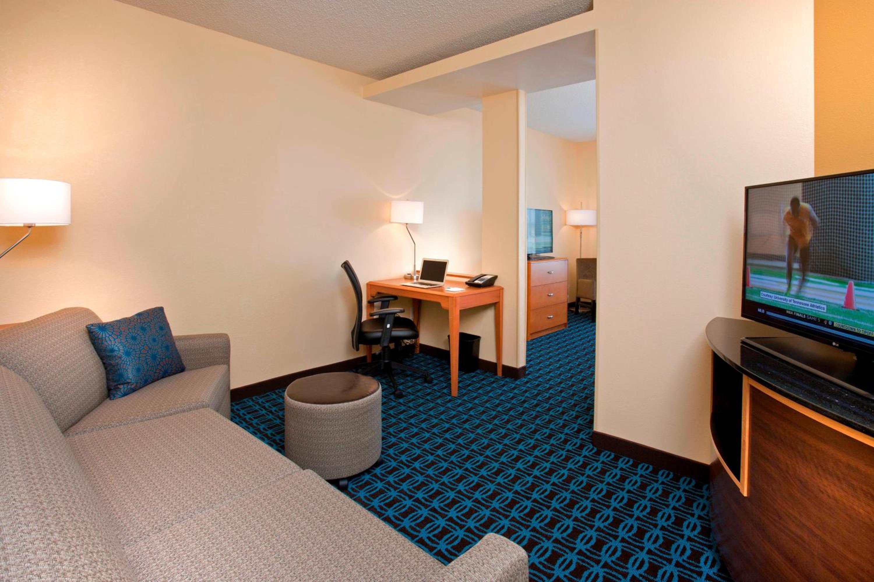 Deluxe King Room photo 2