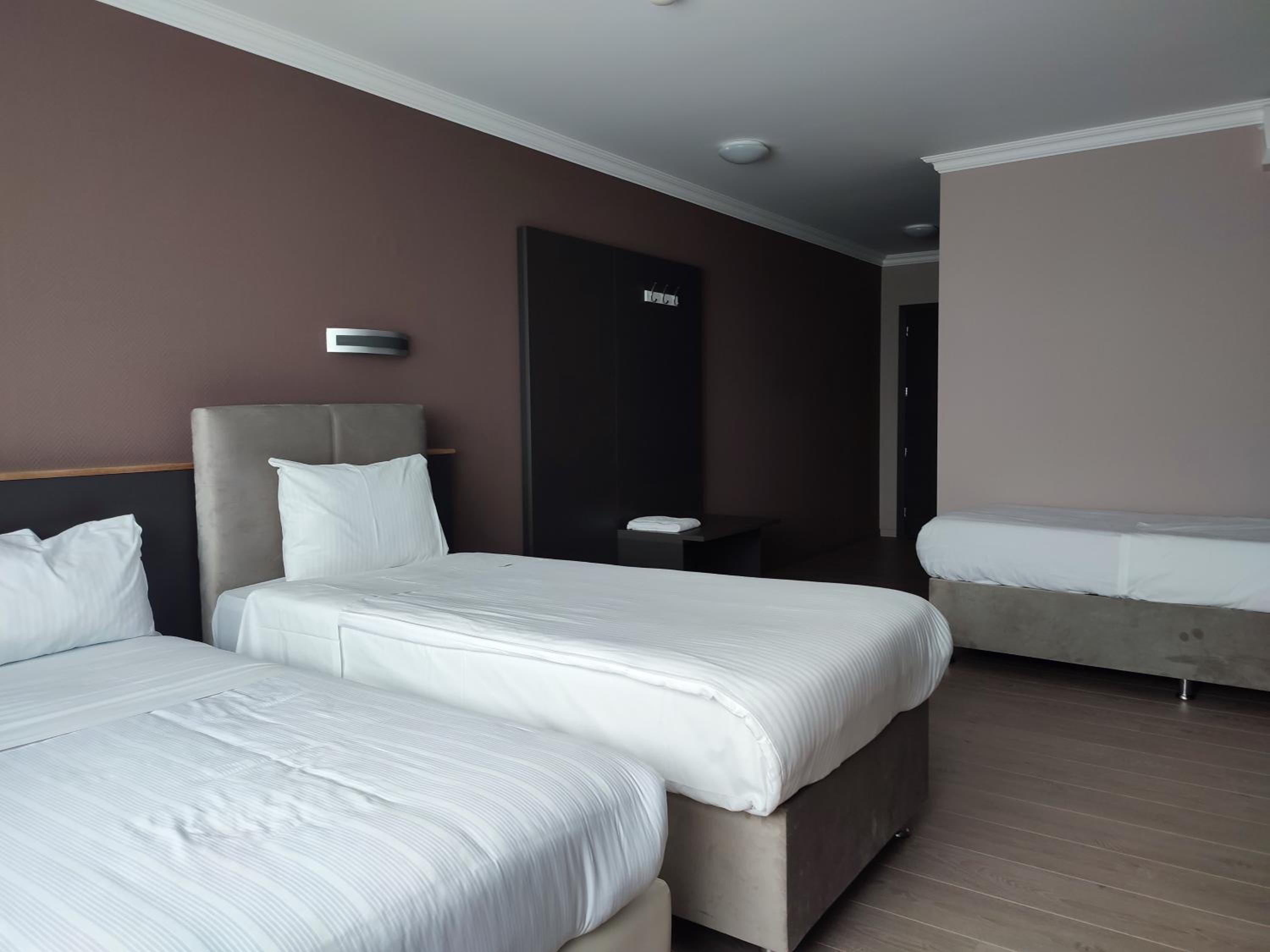 Superior Quadruple Room photo 2