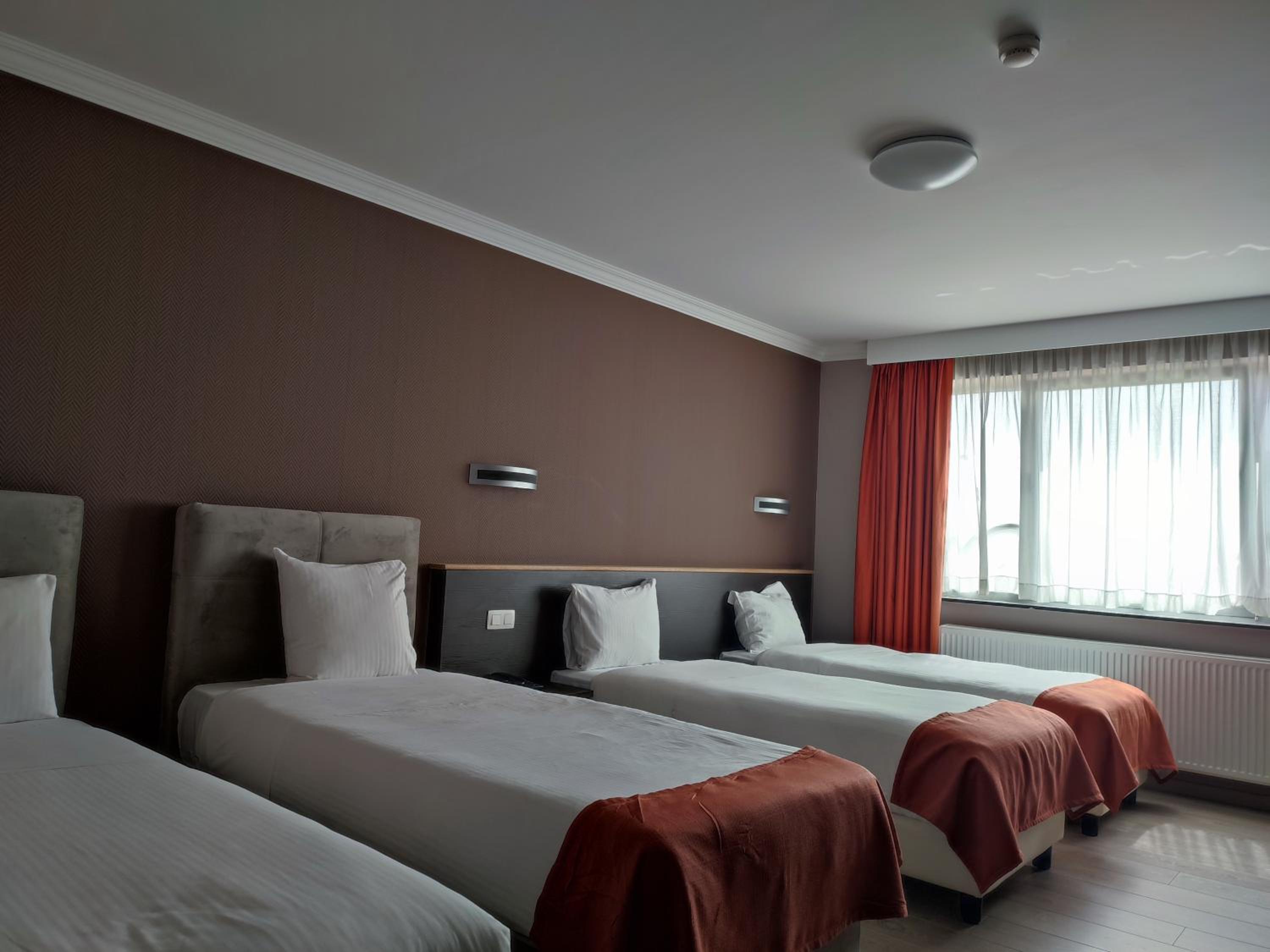 Superior Quadruple Room photo 1