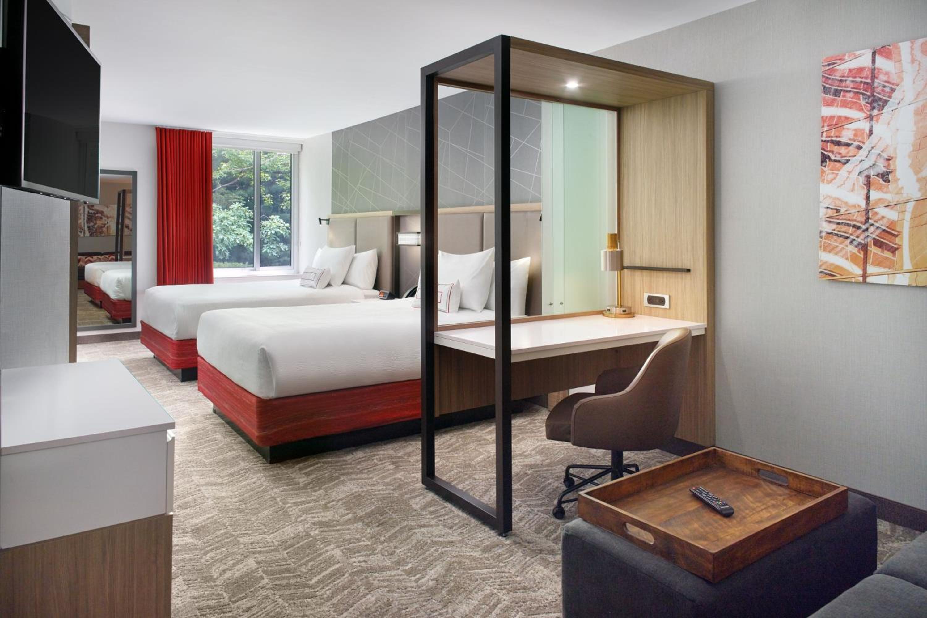 Suite, 2 Queen, Trundle Beds  - Photo 1