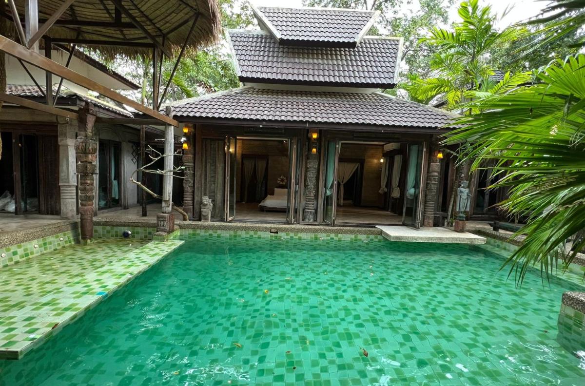Three-Bedroom Villa photo 3