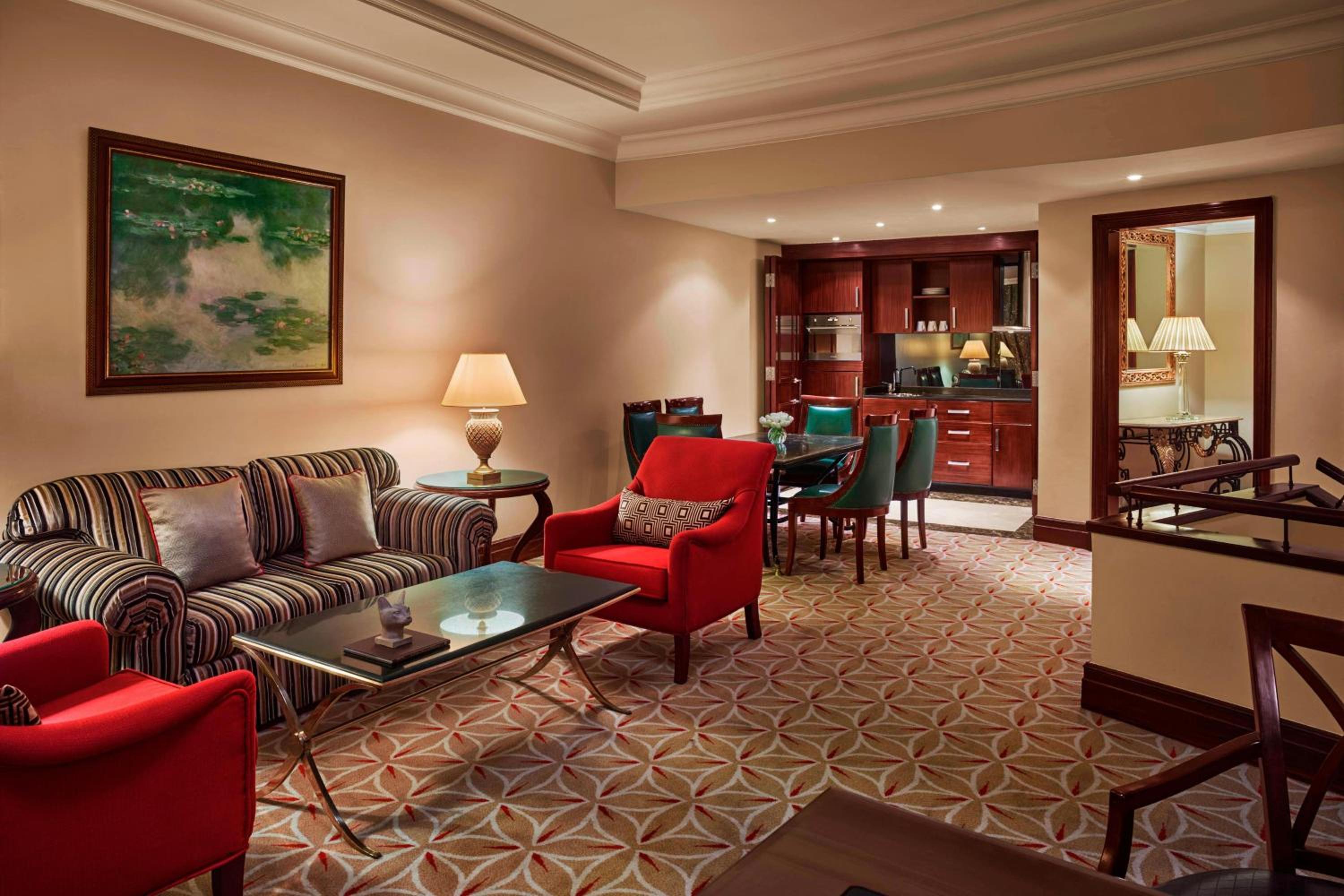 Duplex Suite, Executive Lounge Access, 1 King bed thumbnail 5