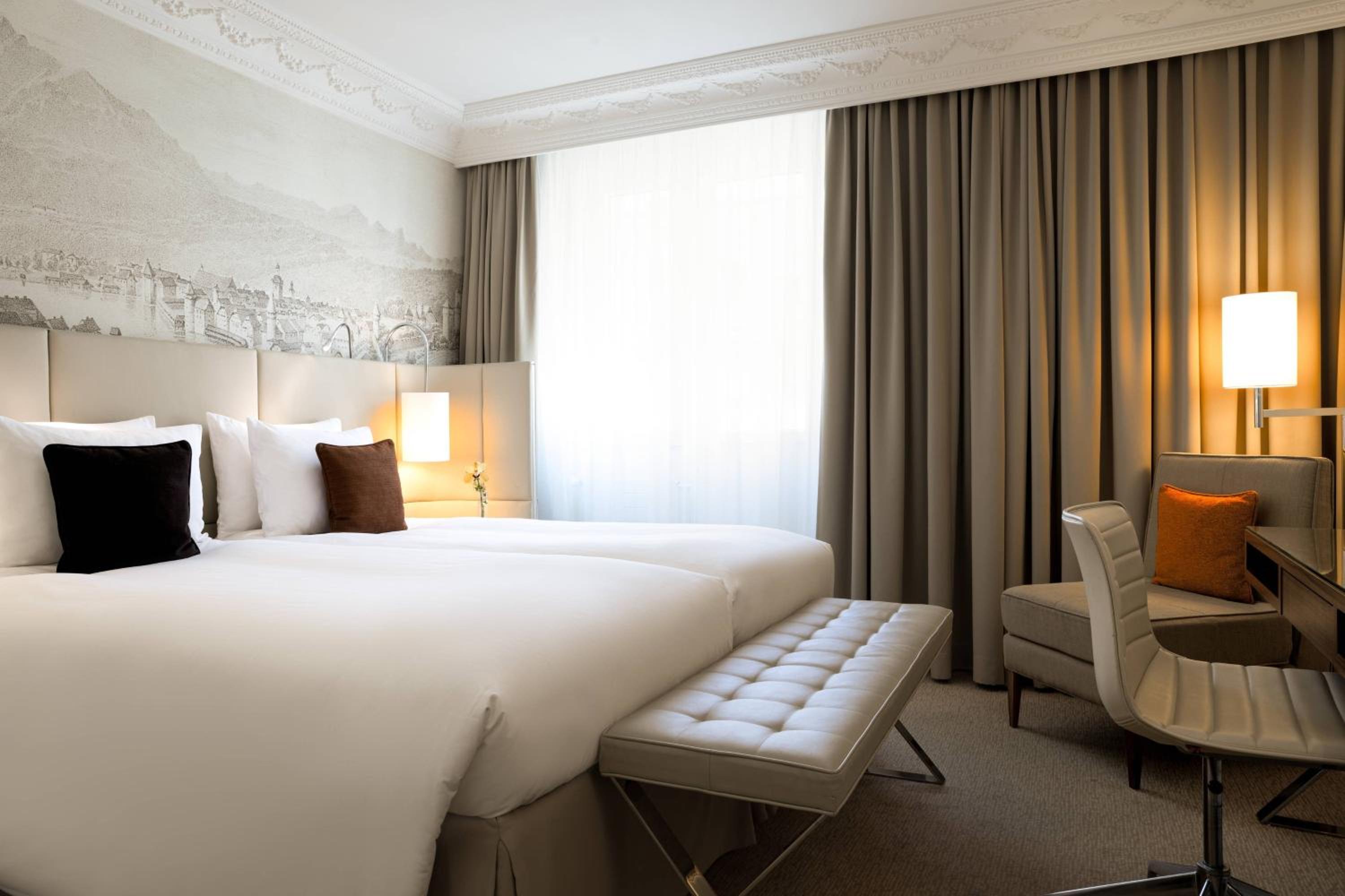 Superior Room with 2 Twin/Single beds