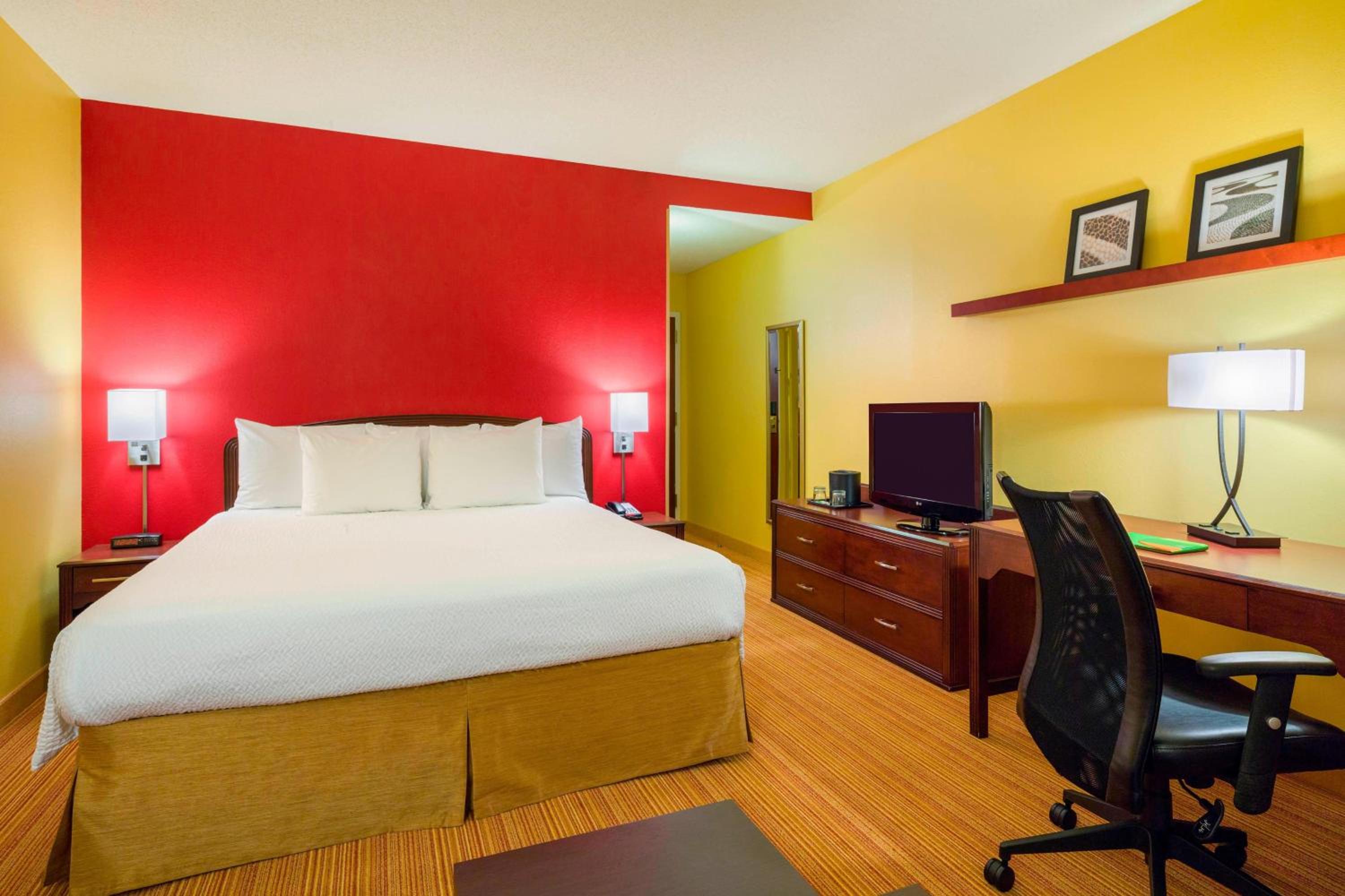 King Room with Sofa Bed