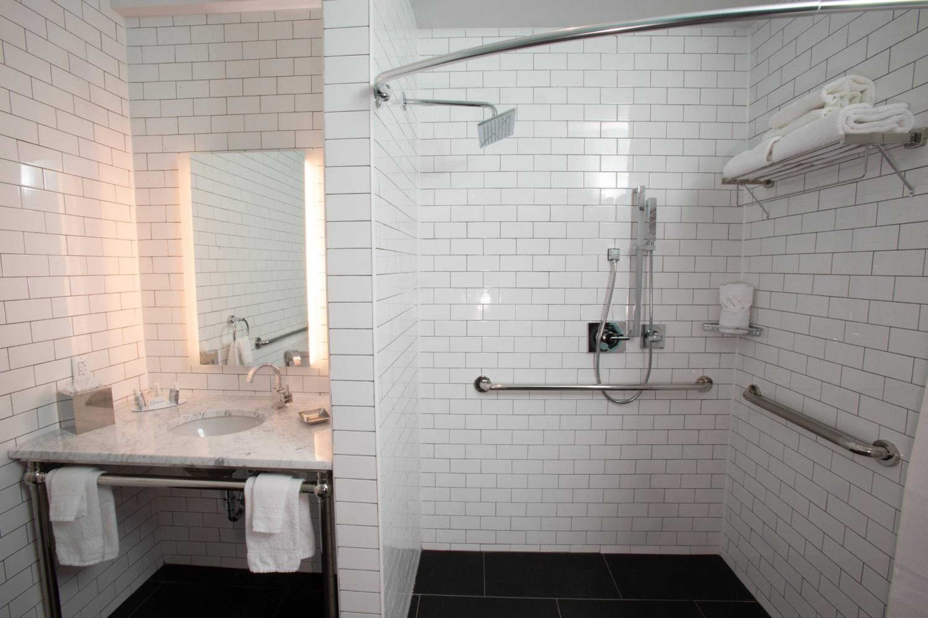 Small King Room with Roll-in Shower - Mobility and Hearing Accessible photo 3