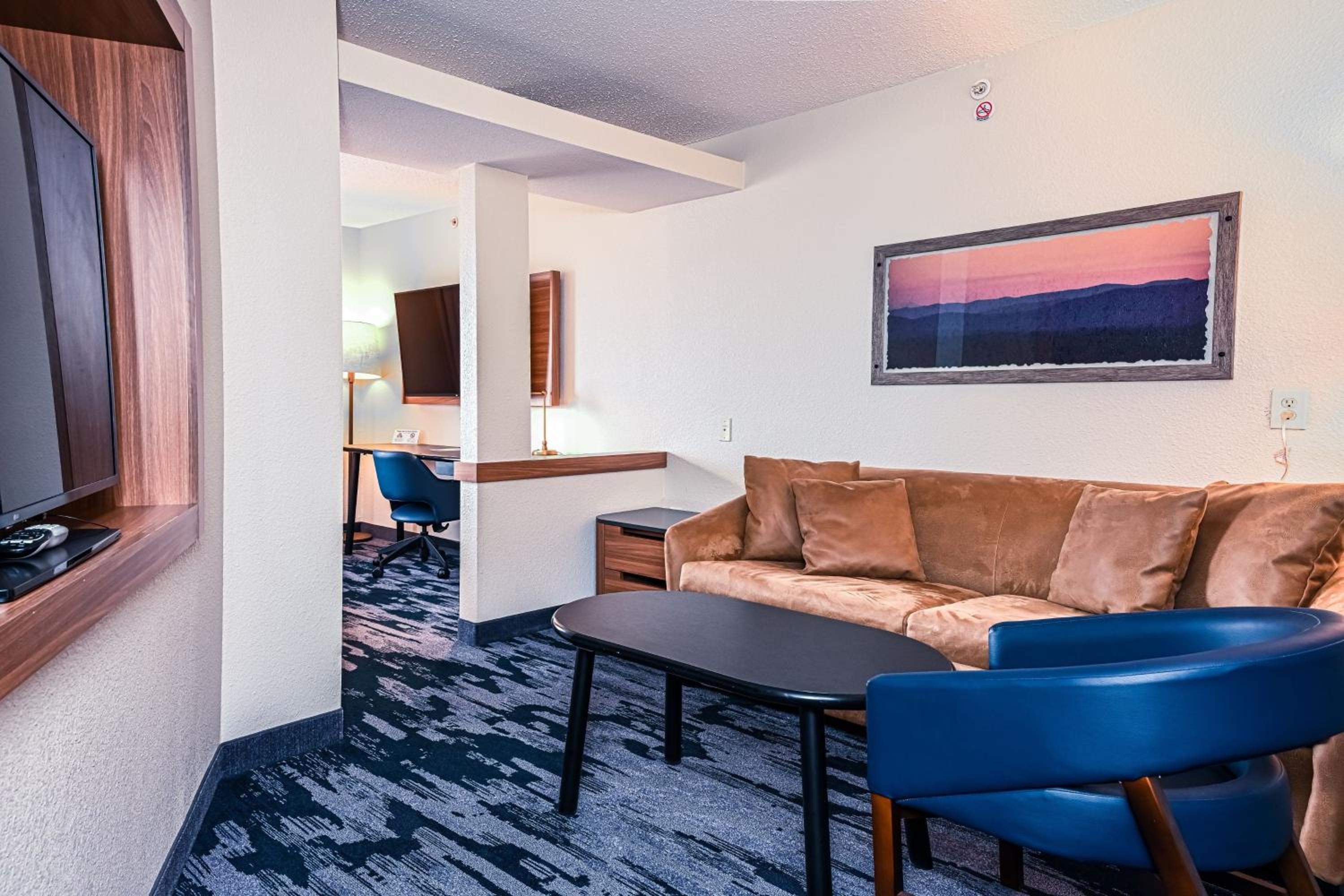 King Suite with Sofa Bed - Photo 5