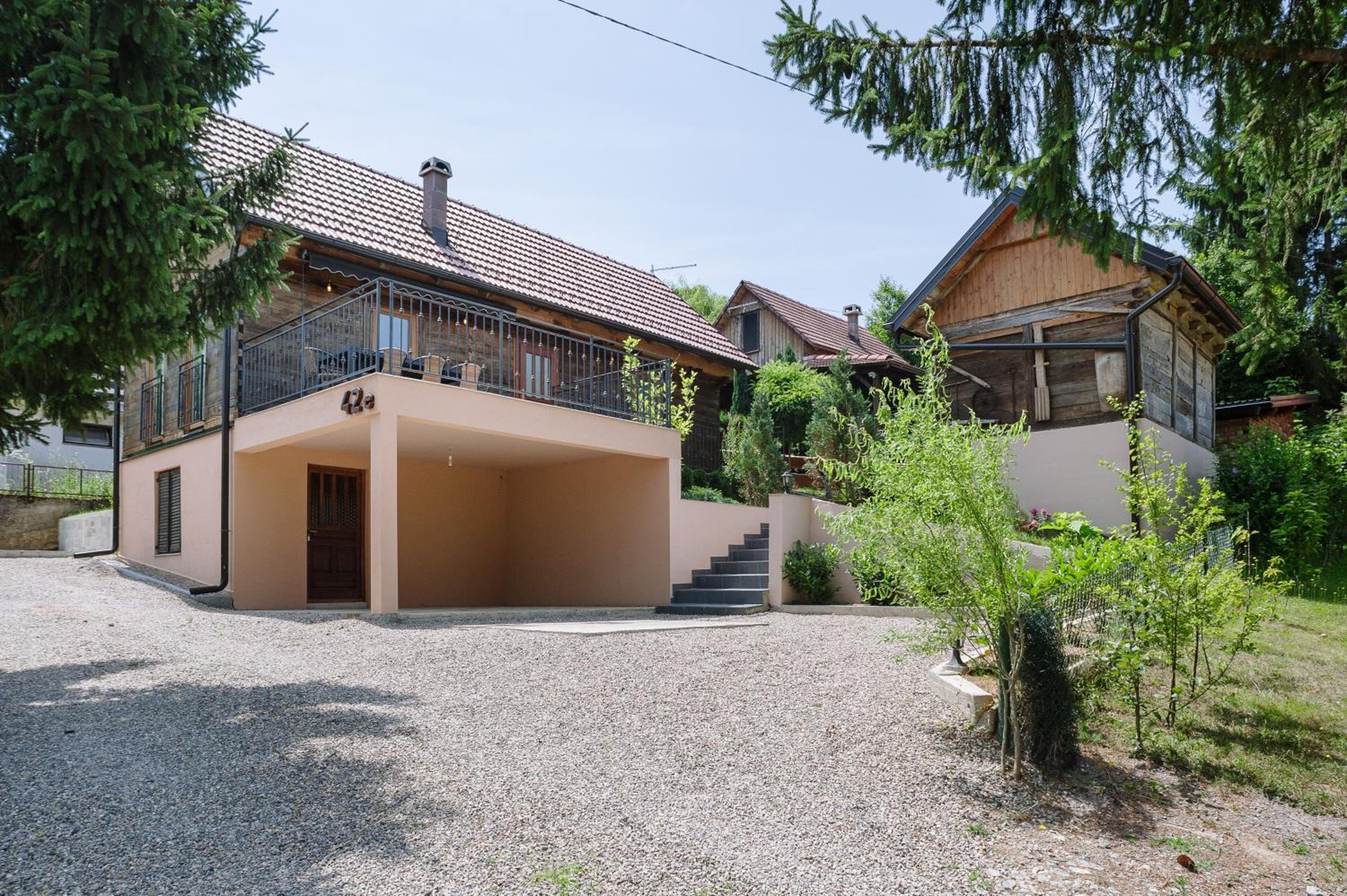Three Bedroom holiday home  photo 2