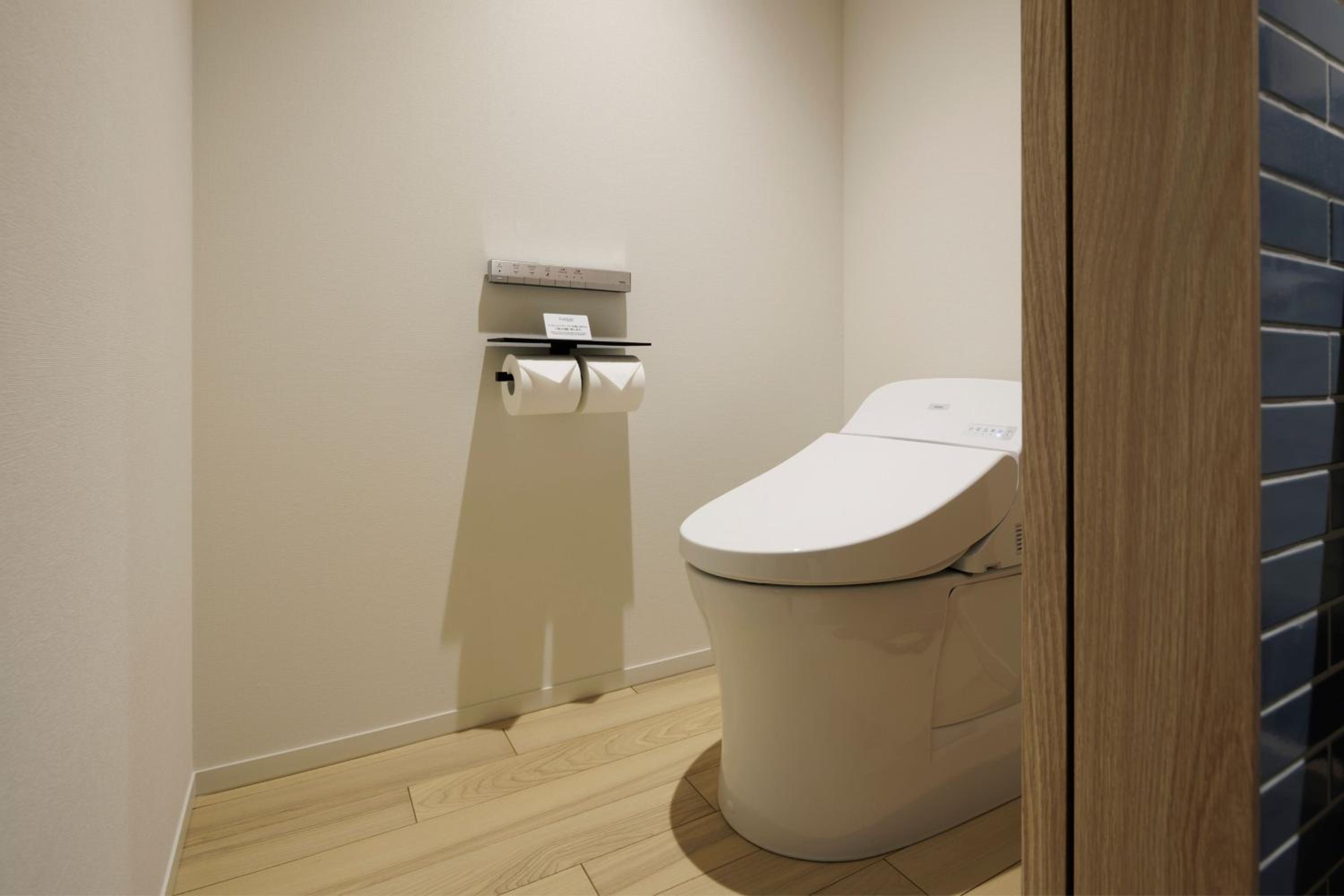 Standard Twin Room - Photo 3