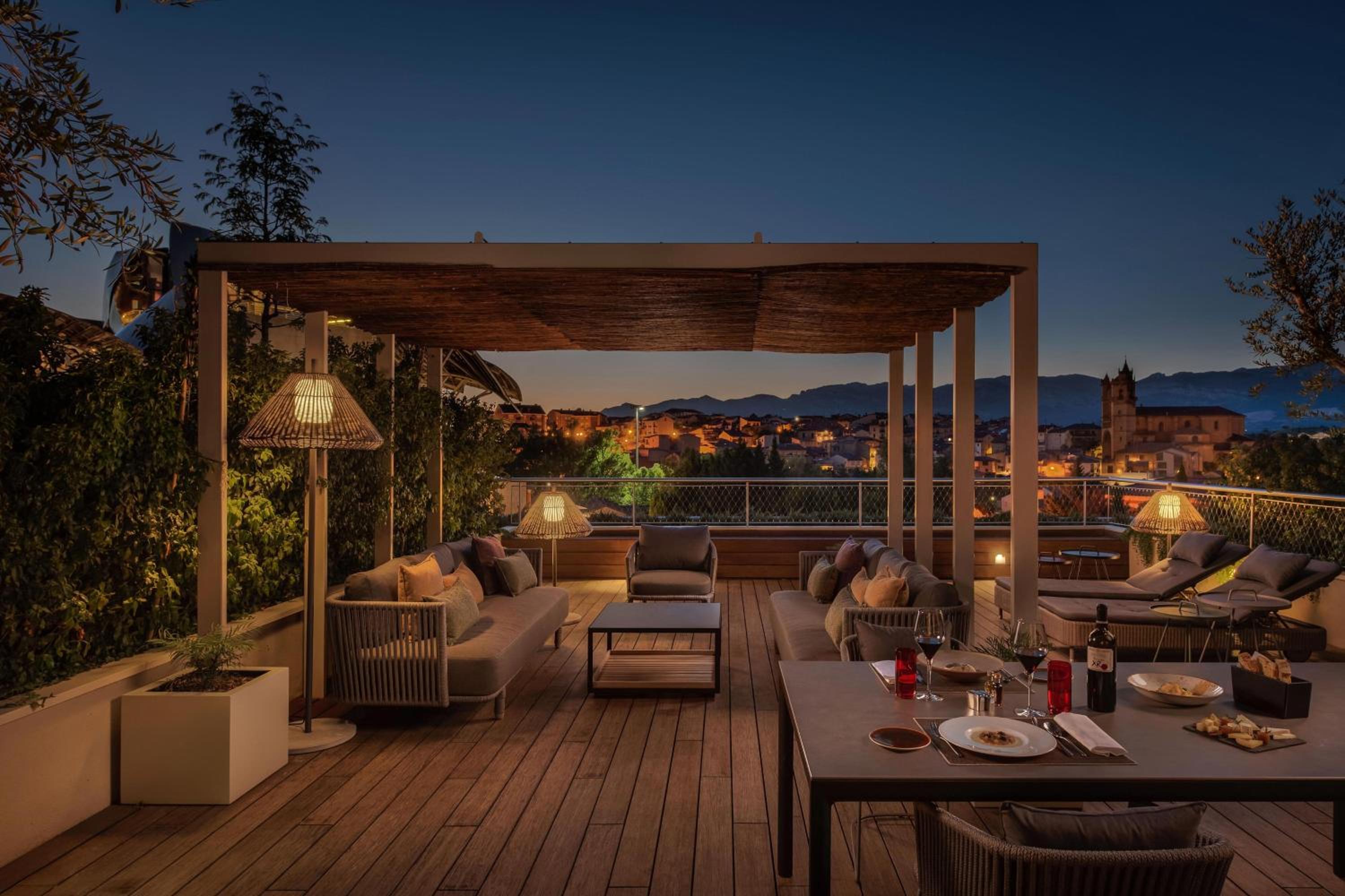 Riscal Suite Terrace, 1 King Bed