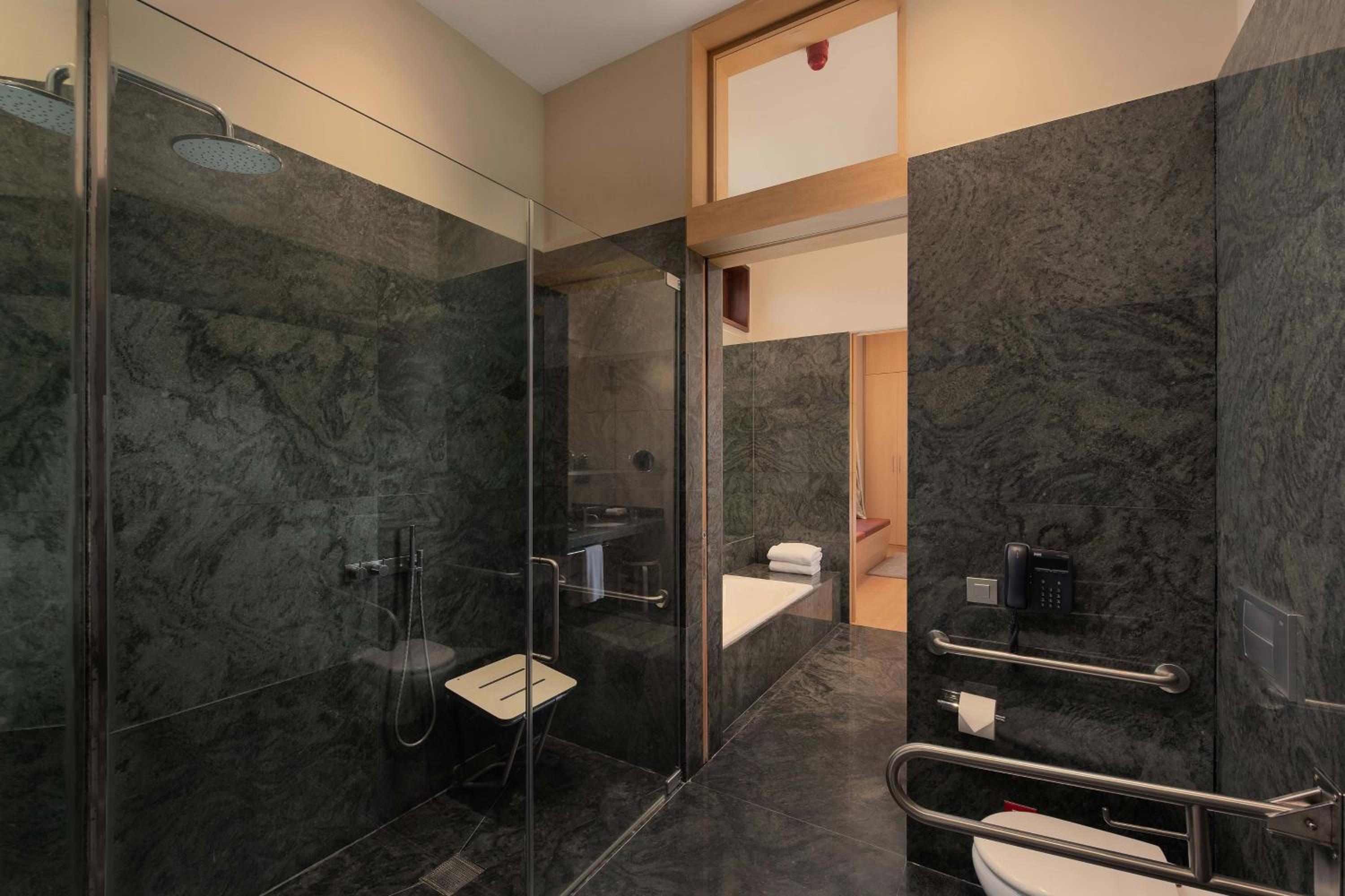 Premium Gehry, Guest room, 1 King, Elciego village view thumbnail 5
