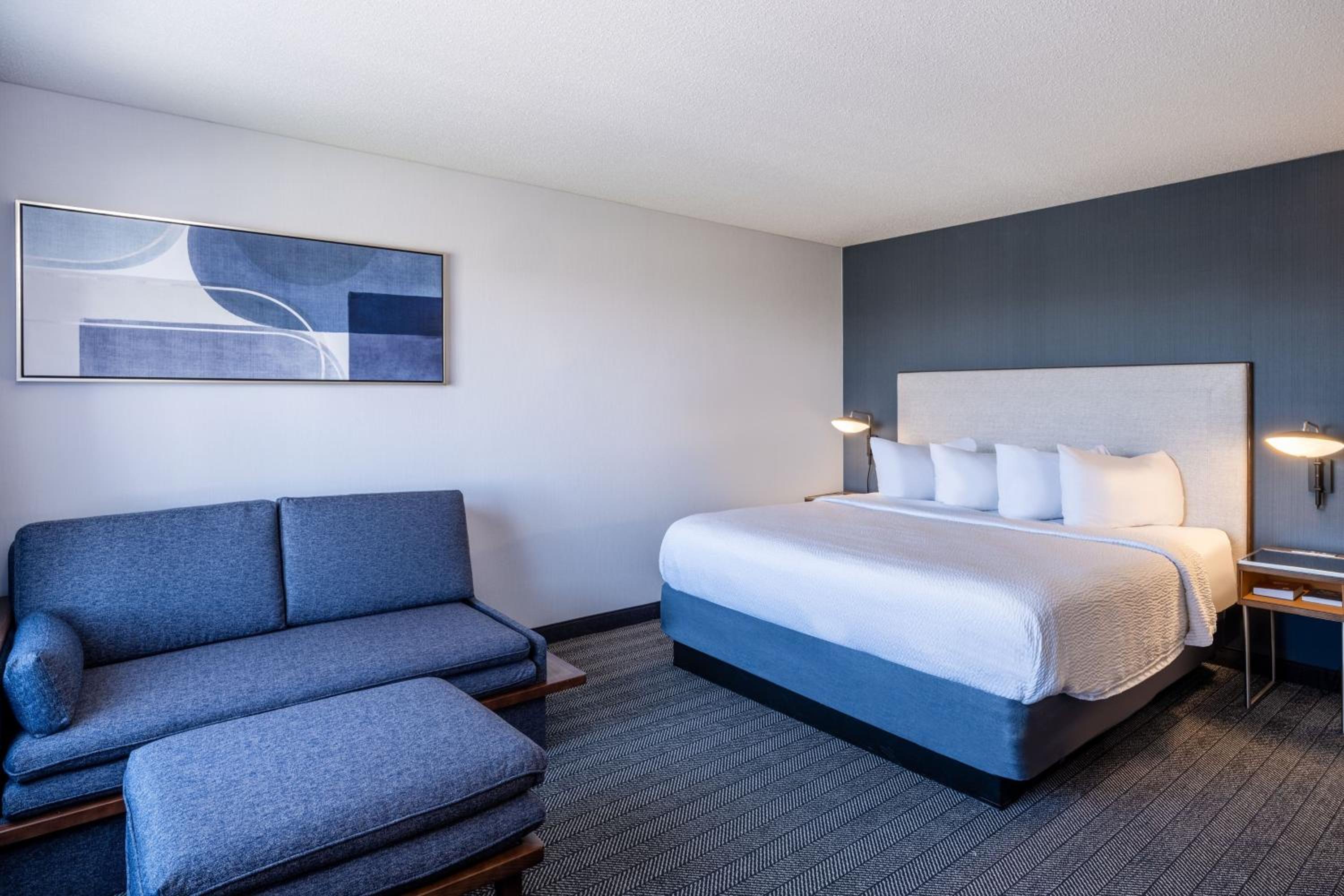 King Room with Sofa Bed and Courtyard View