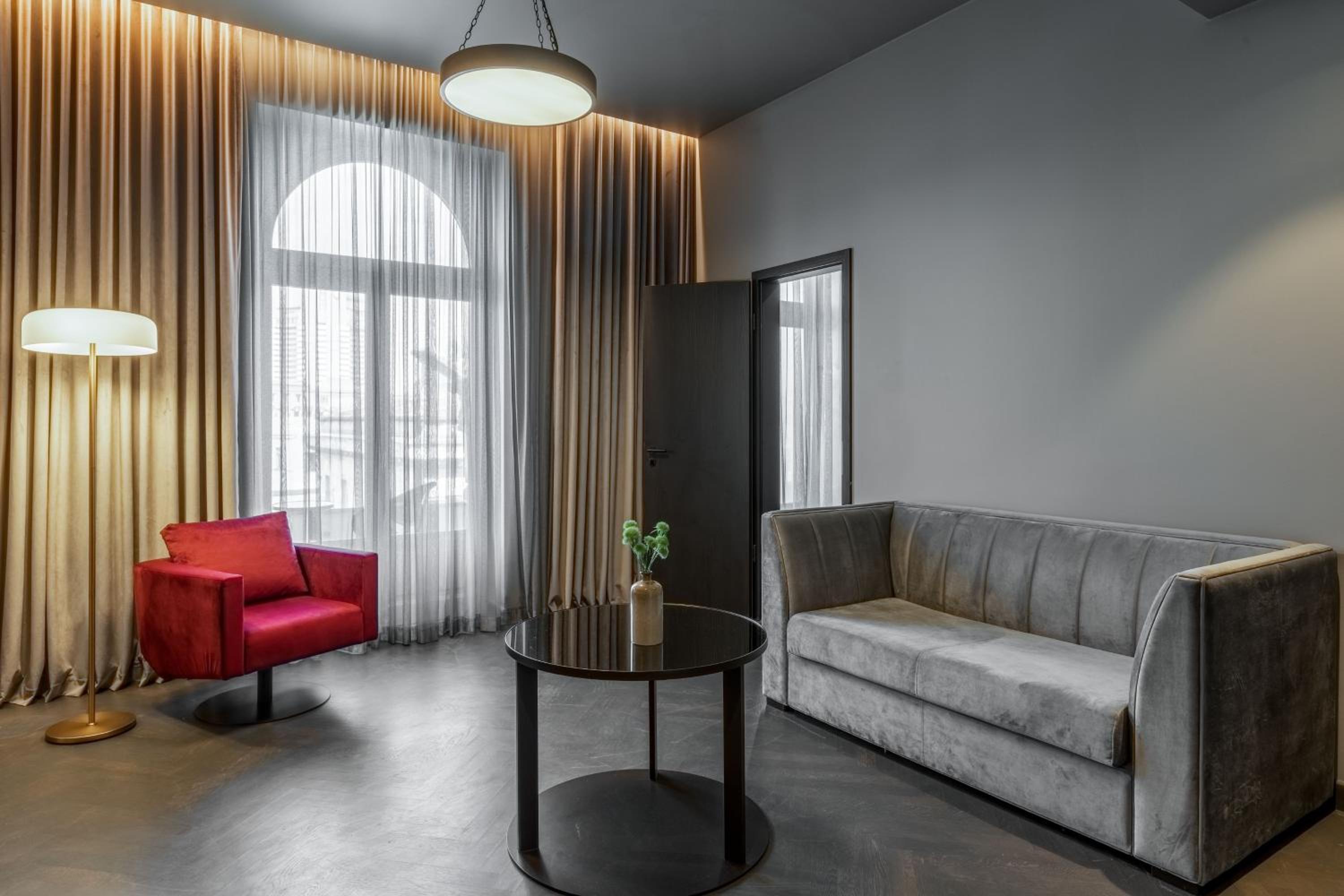 Titanium 1 BedRoom Suite with 1 King Bed, Balcony - Photo 1
