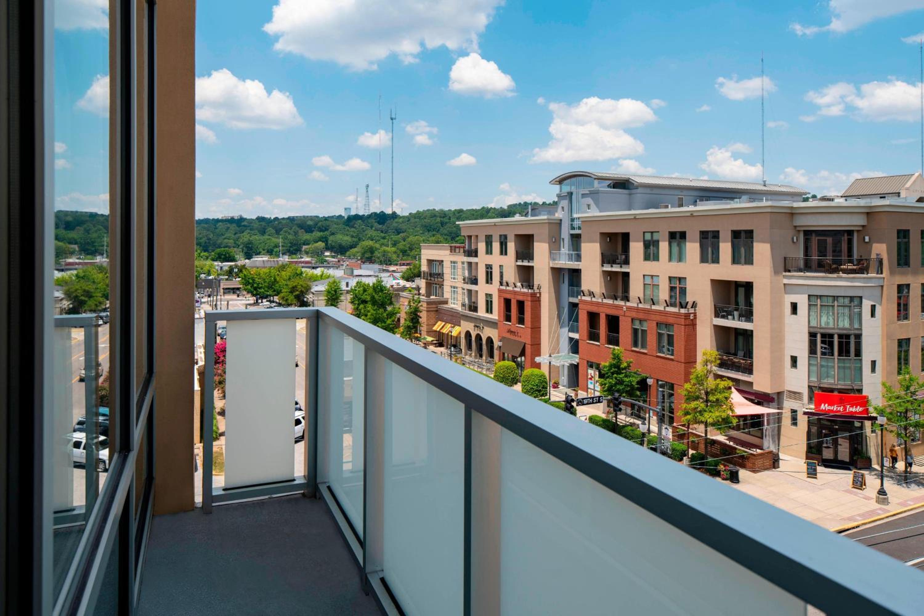 Aloft, Larger Guest room, 2 Queen, City view, Corner room photo 3