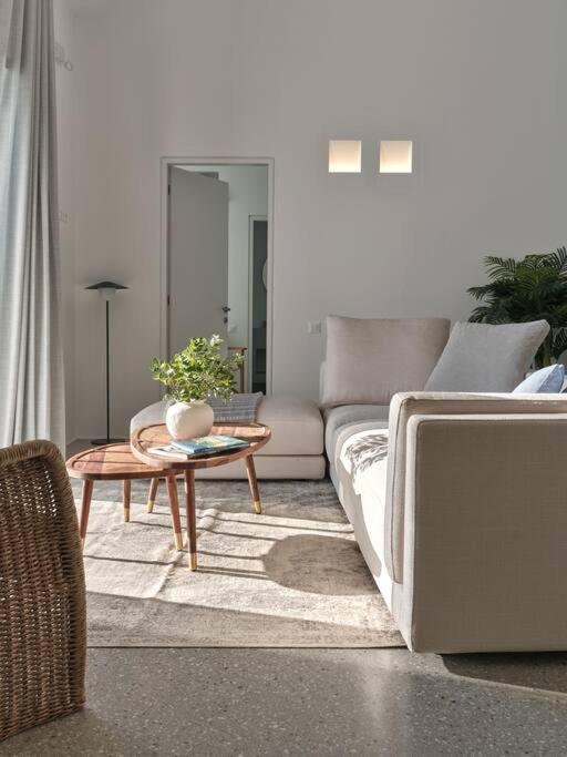 Three-Bedroom Villa photo 1