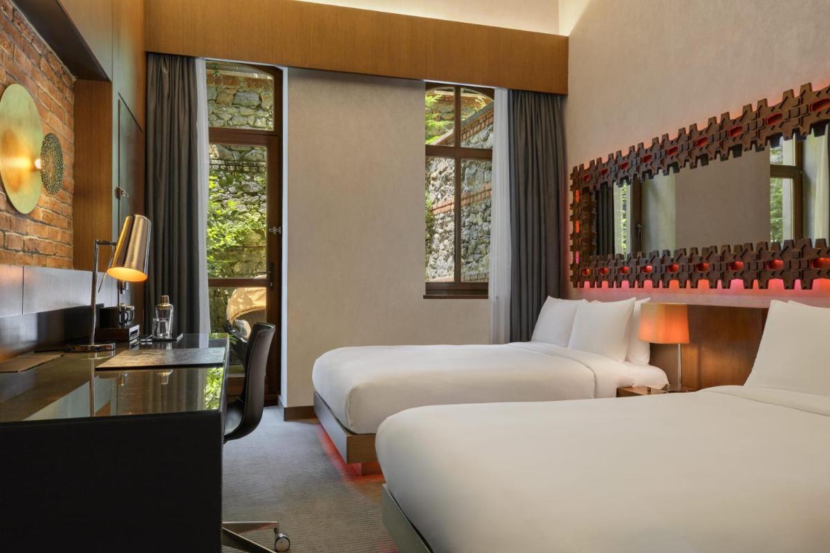 Spectacular Twin Room with Garden photo 1