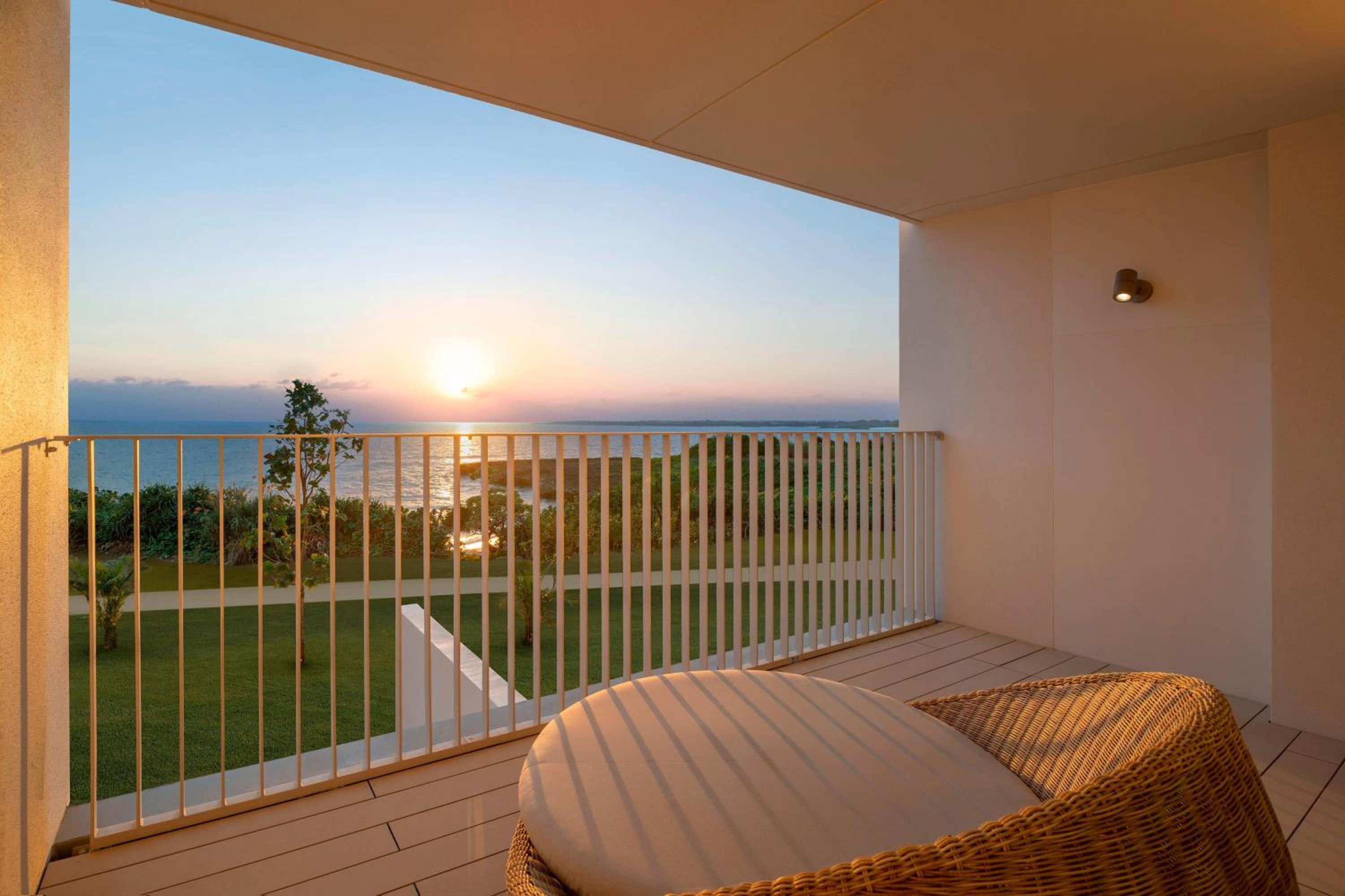 Oceanview Room, Guest room, 2 Double, Sofa bed, Low floor - Photo 4