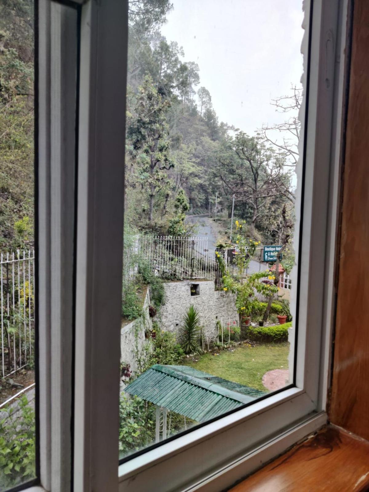 Triple Room with Garden View - Photo 2