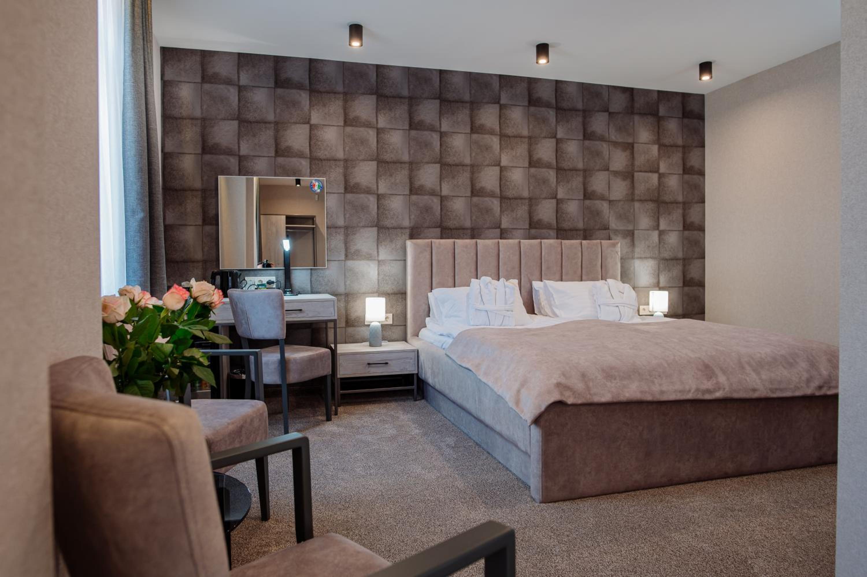 Large Double Room