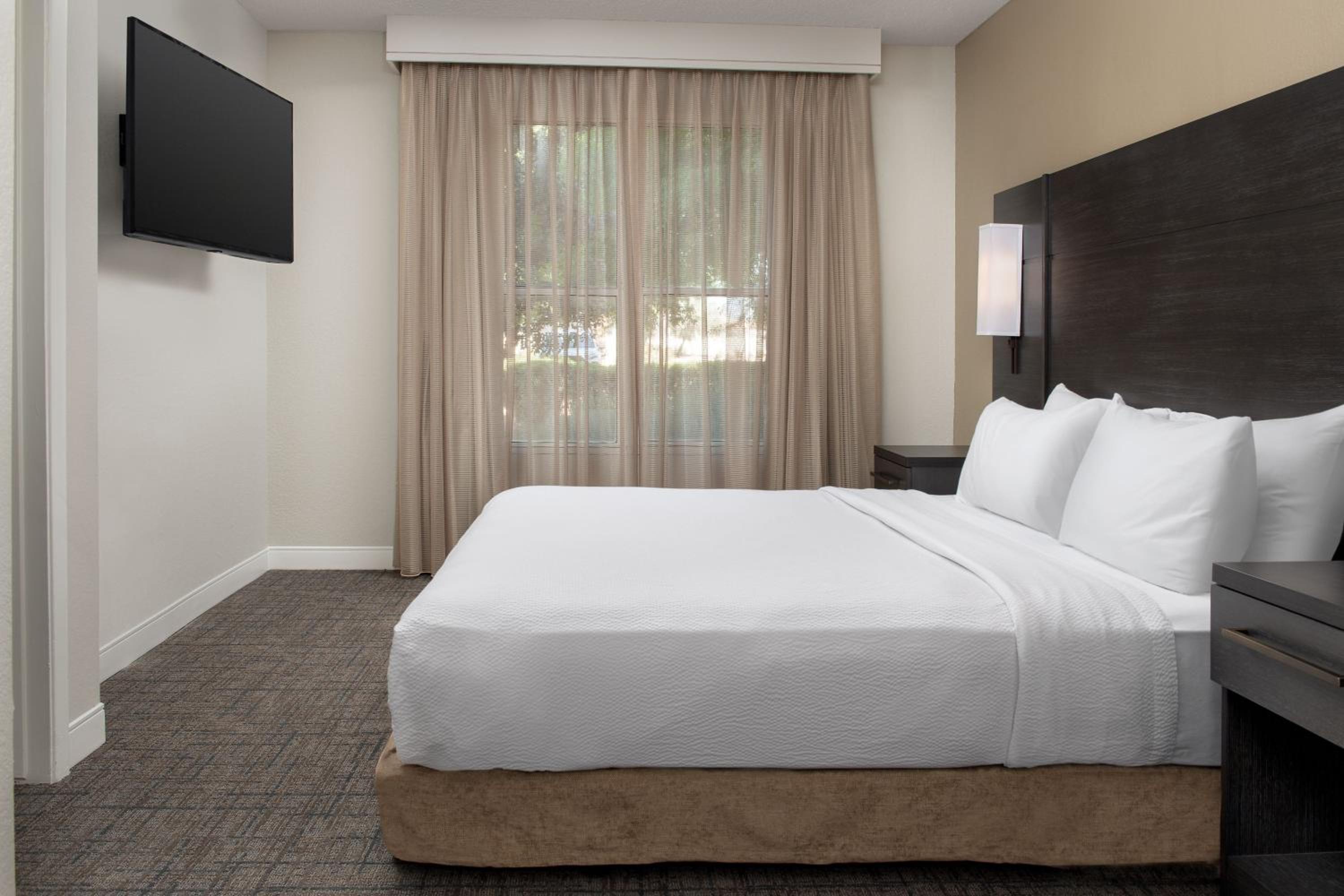 Two-Bedroom Suite photo 3