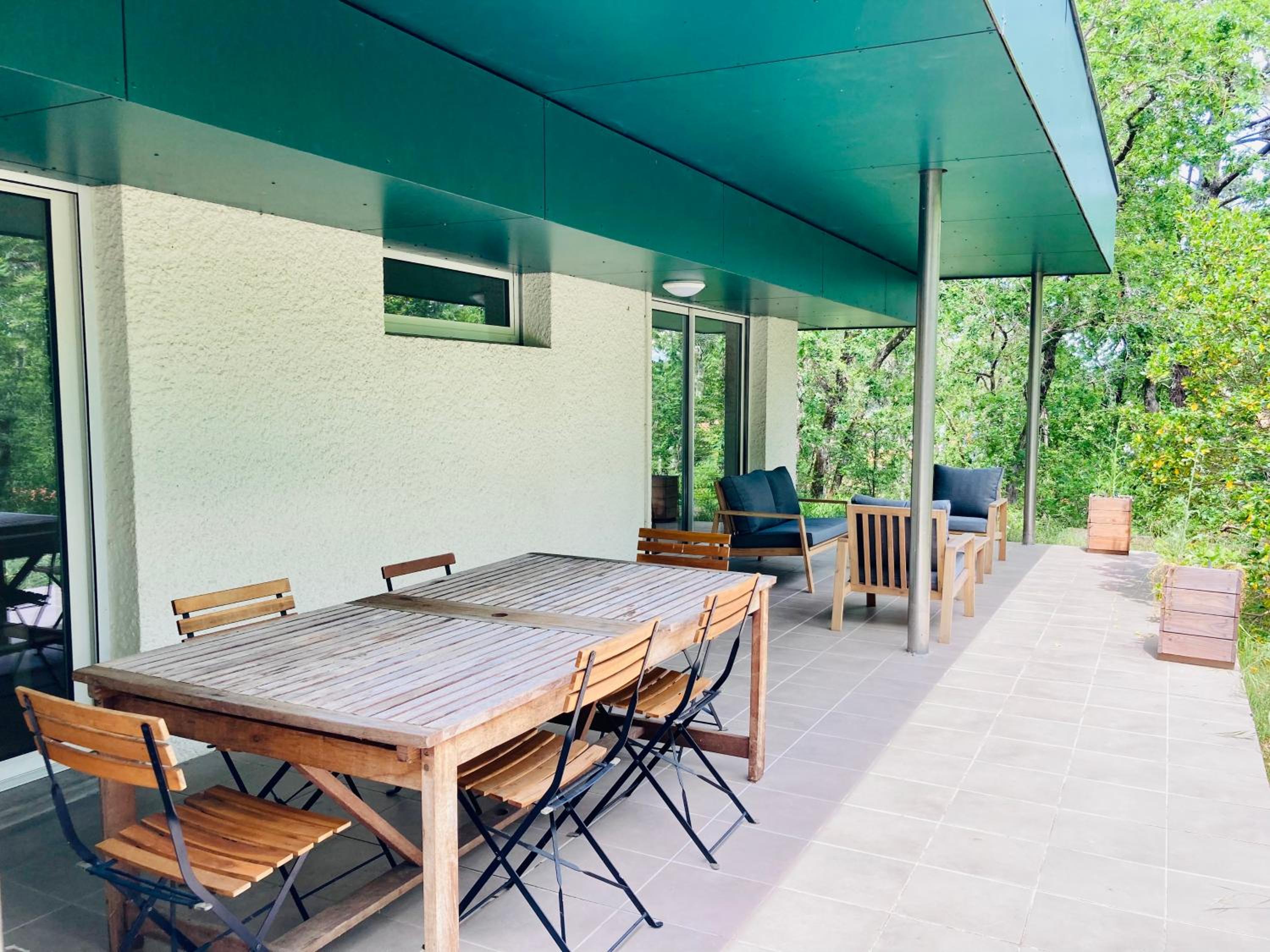 Villa photo 2