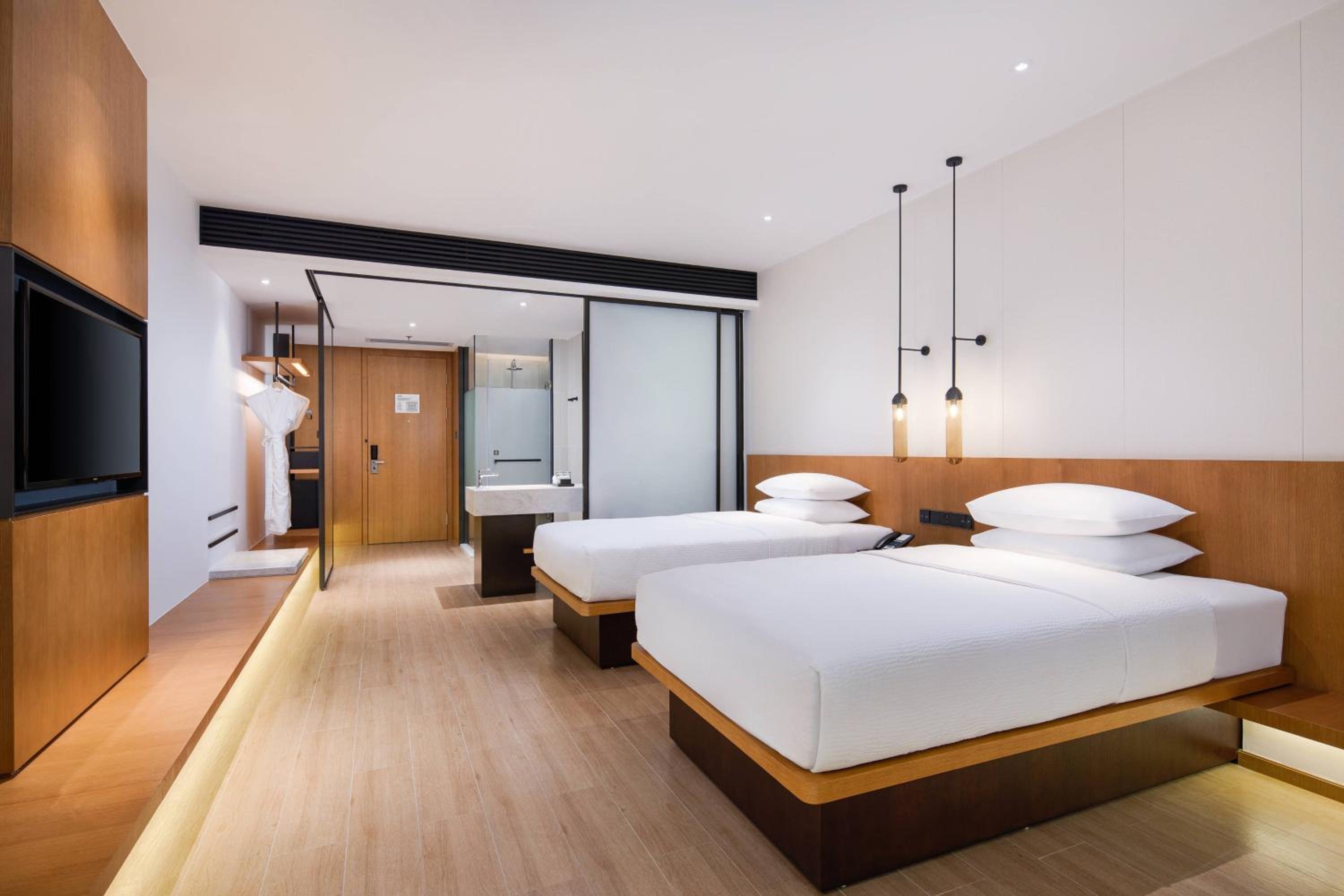 Deluxe twin room, Guest room, Twin/Single Bed(s), City view photo 1