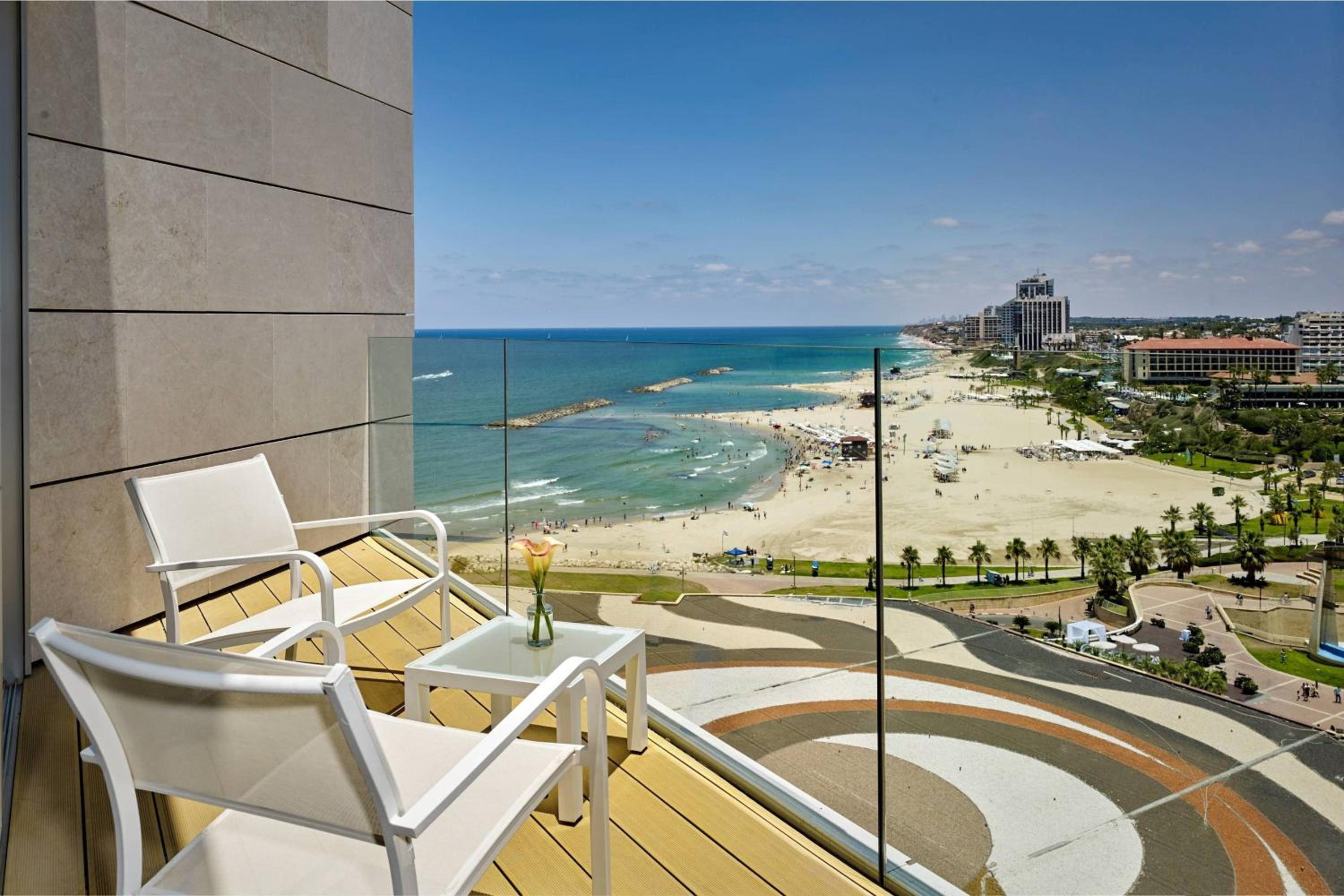 Studio room, Sea view, 1 Queen, Balcony